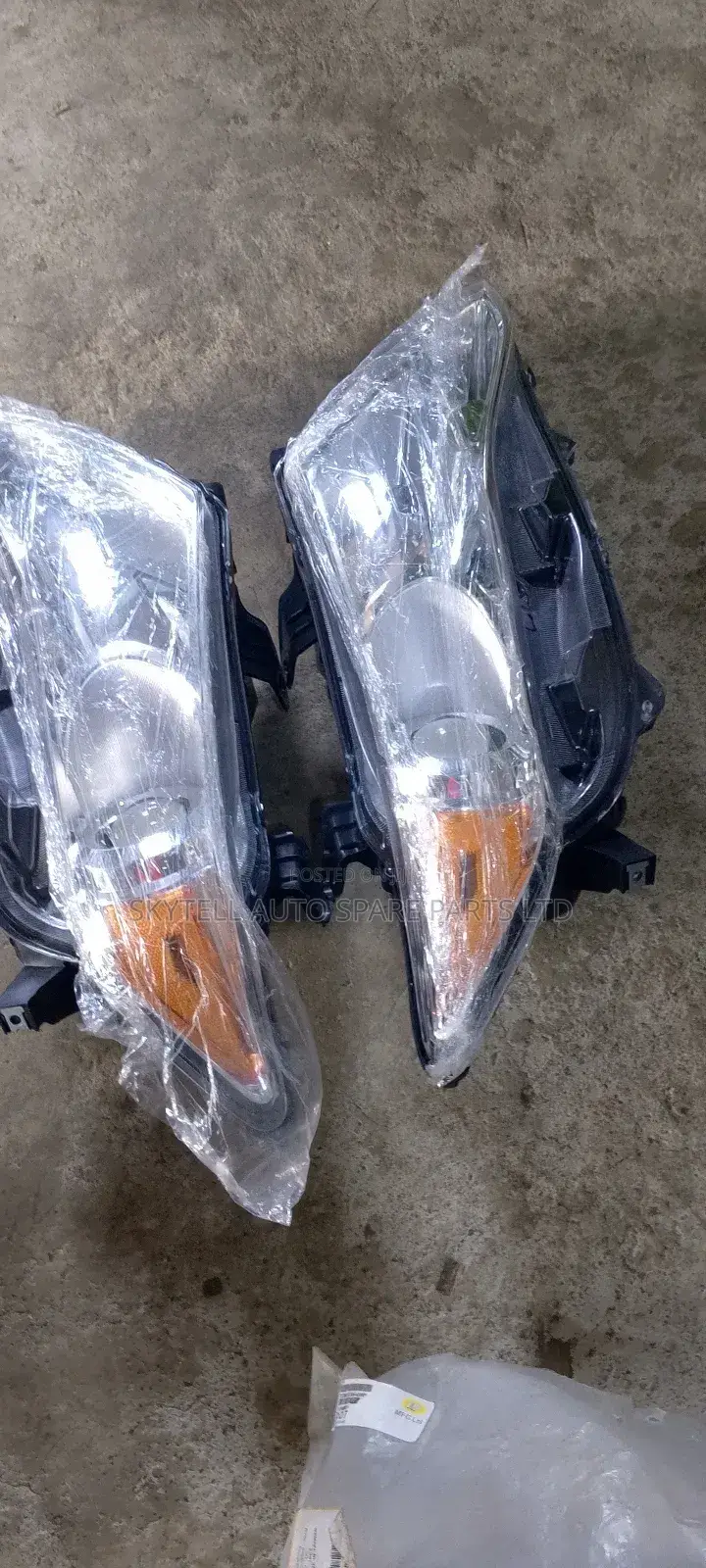 Set Of Head Lamp For Toyota Venza
