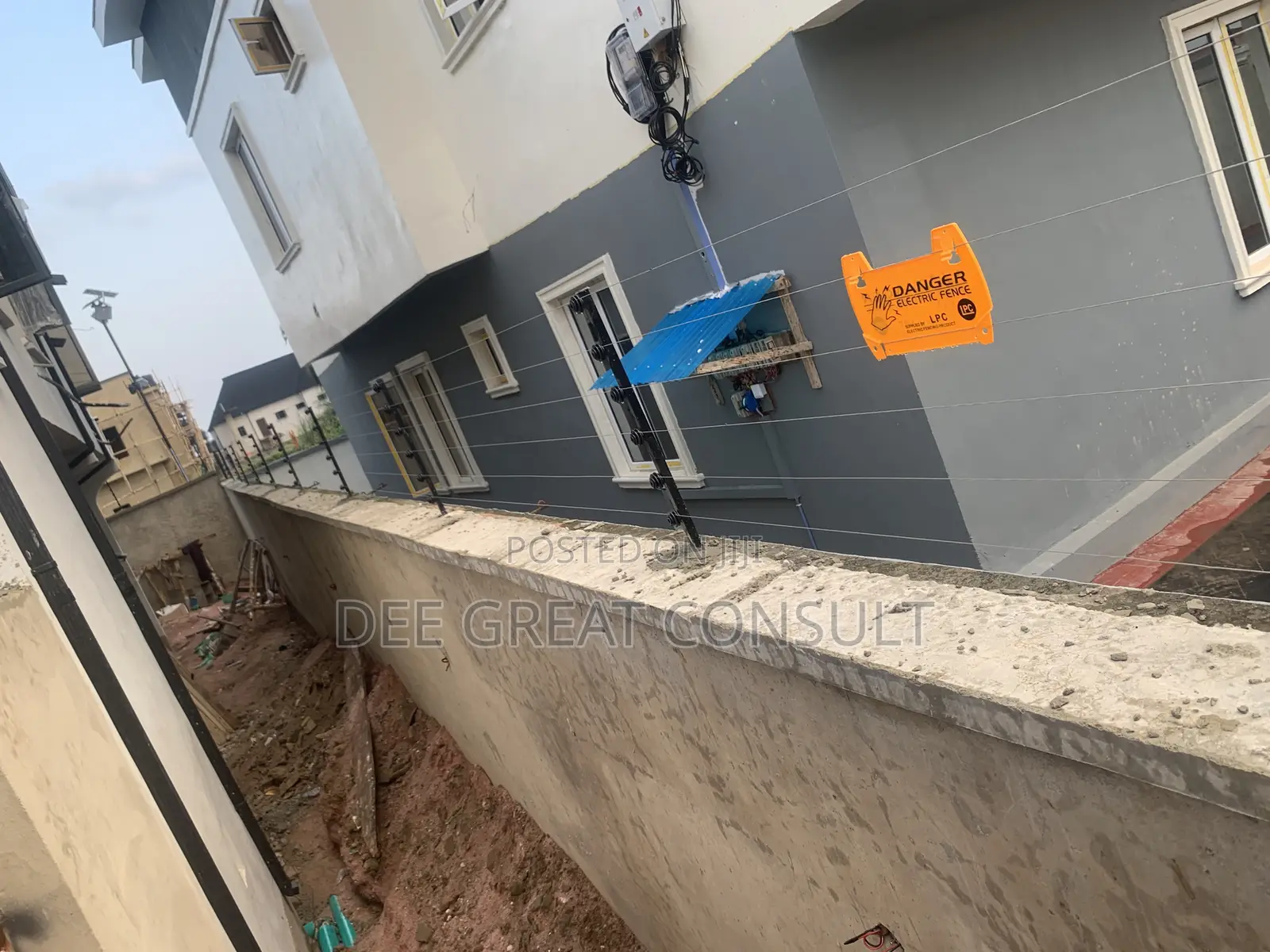 Quality Electric Fence Wire Installation