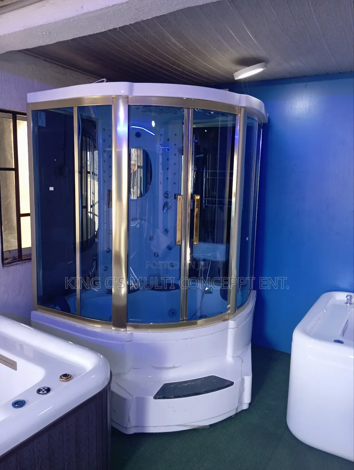 150 by 150 Gold Shower Room With Steam and All Facilities