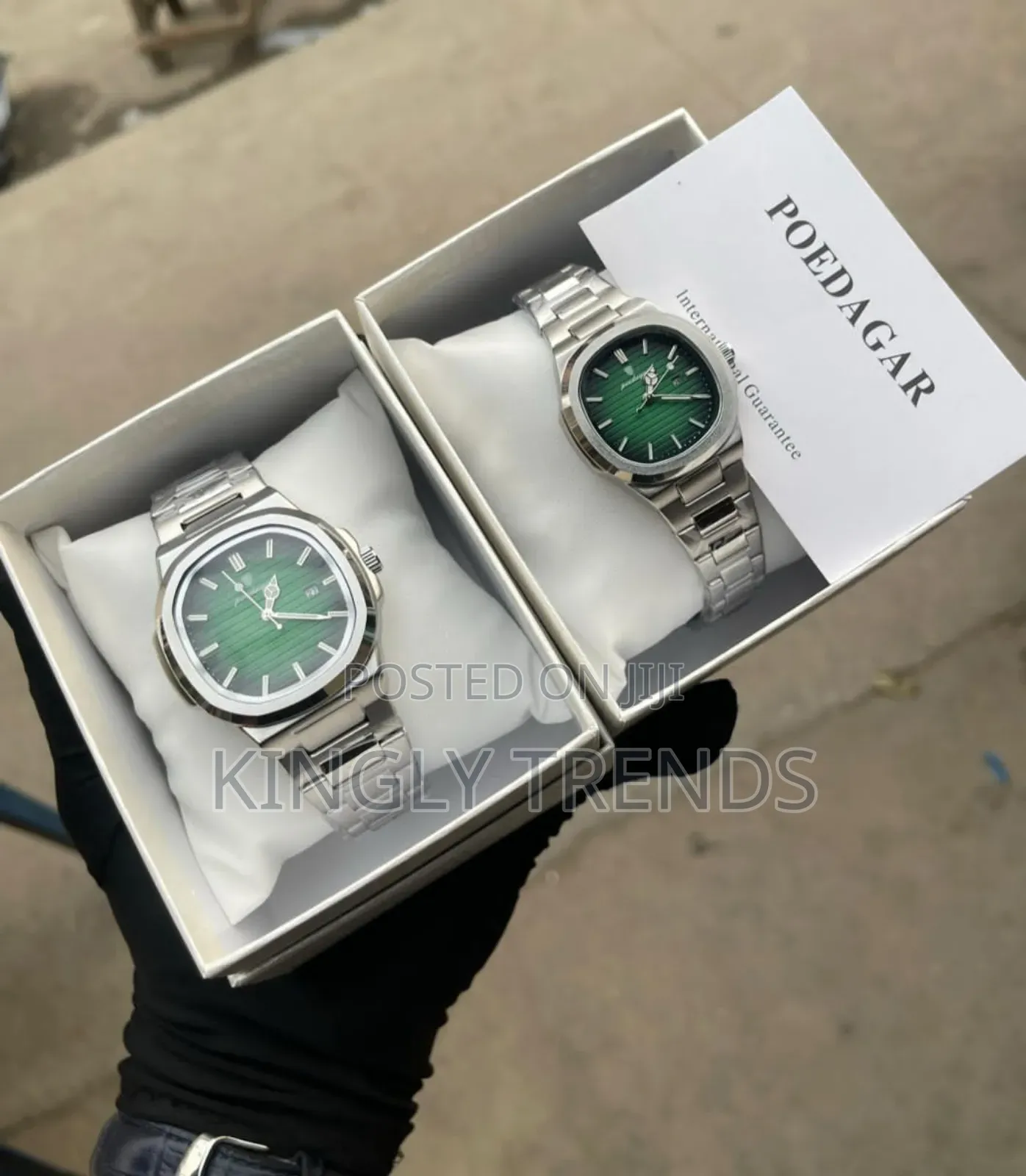 Poedagar Couples Chain Watch