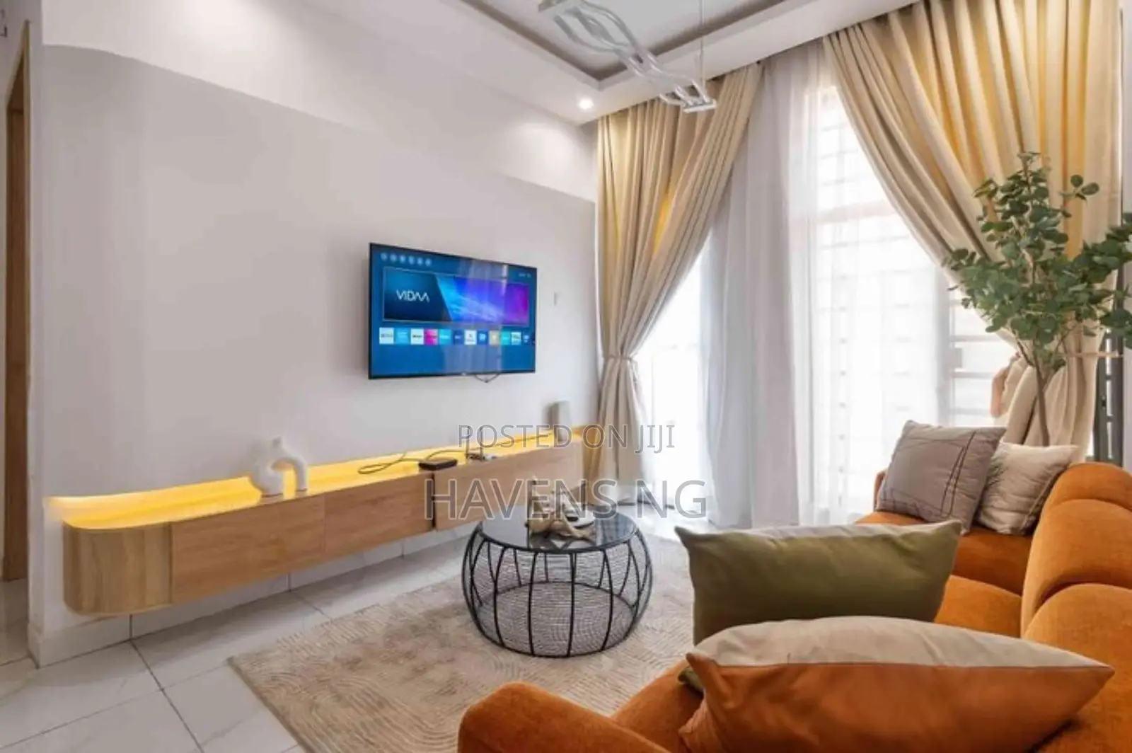 1 Bedroom Apartment With Ps5, and Two Balconies.