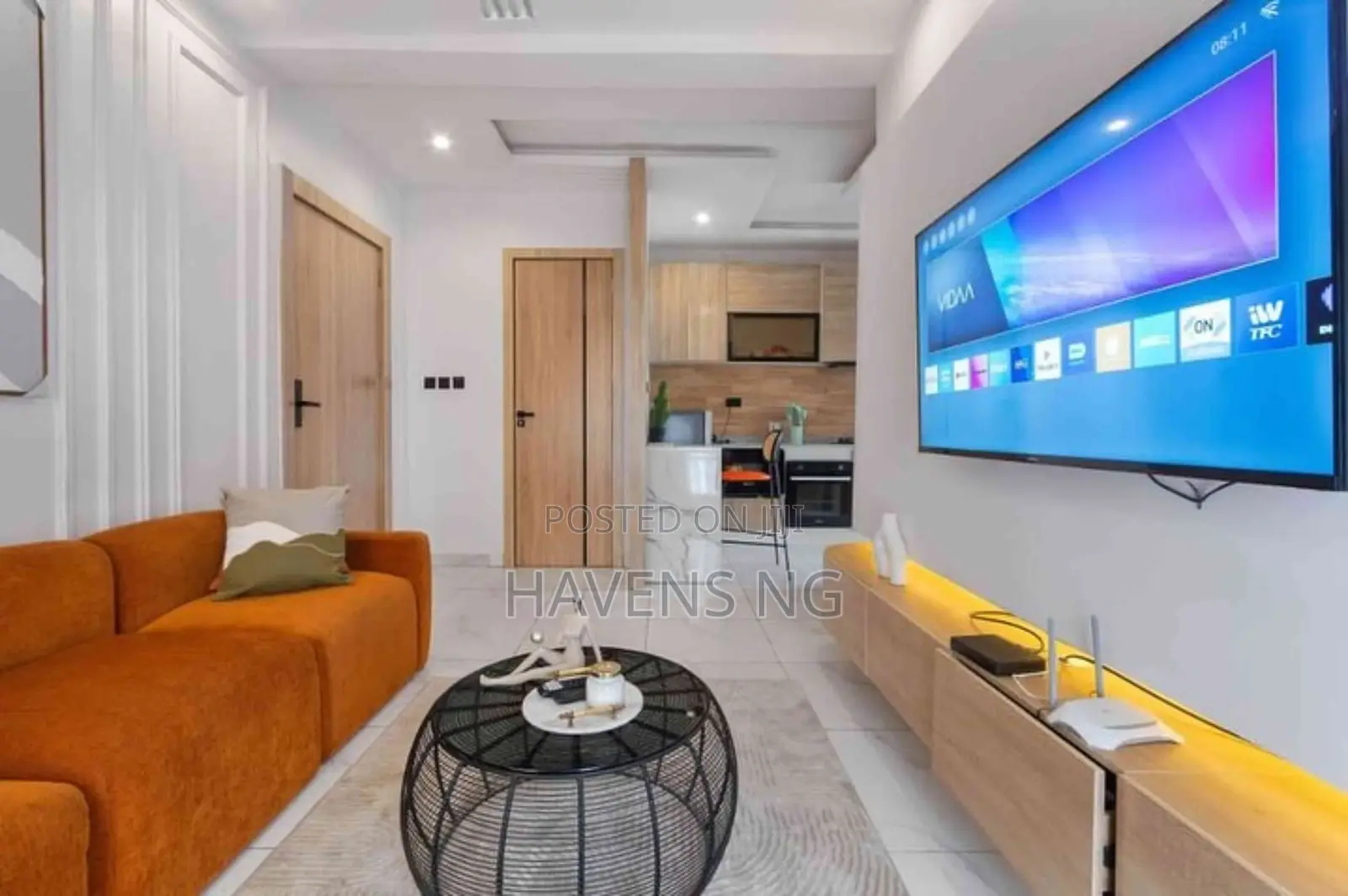 1 Bedroom Apartment With Ps5, and Two Balconies.