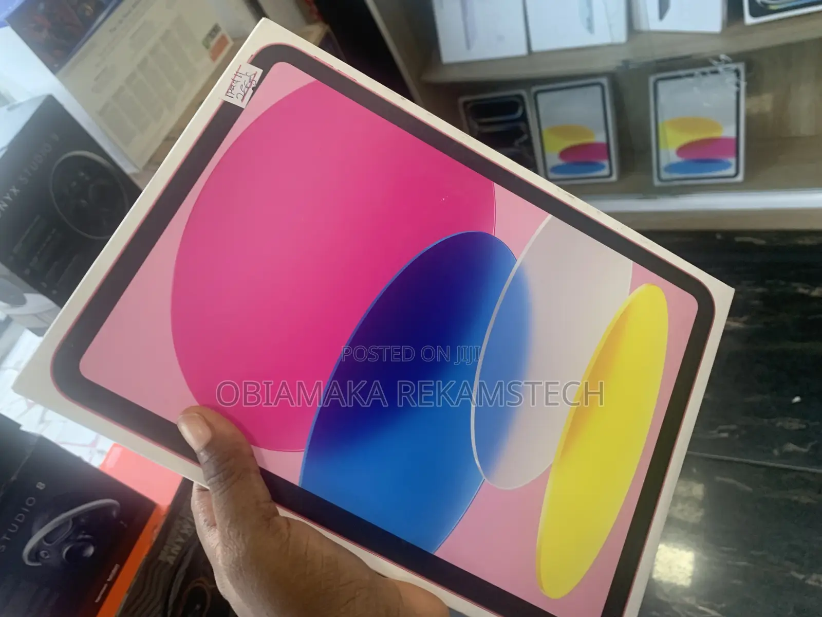 New Apple iPad (2025) 256 GB