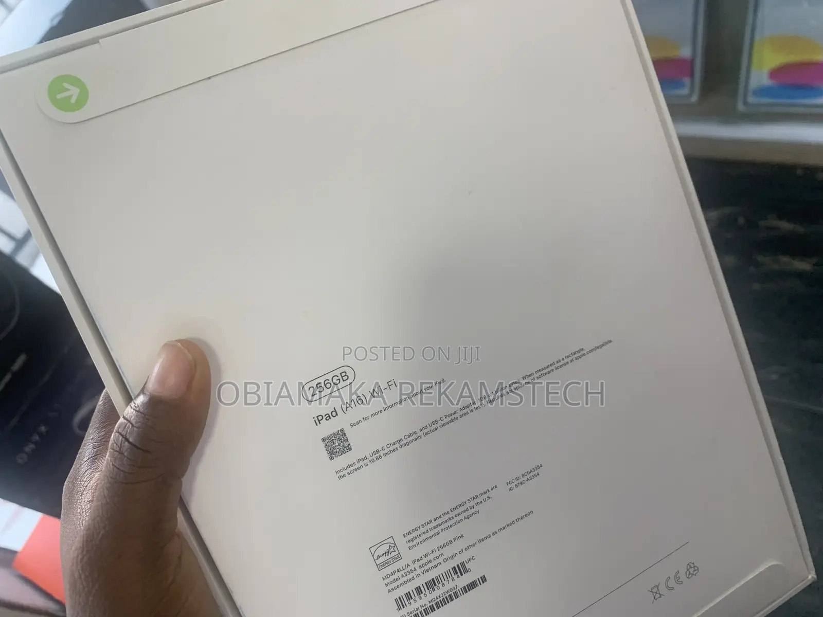 New Apple iPad (2025) 256 GB
