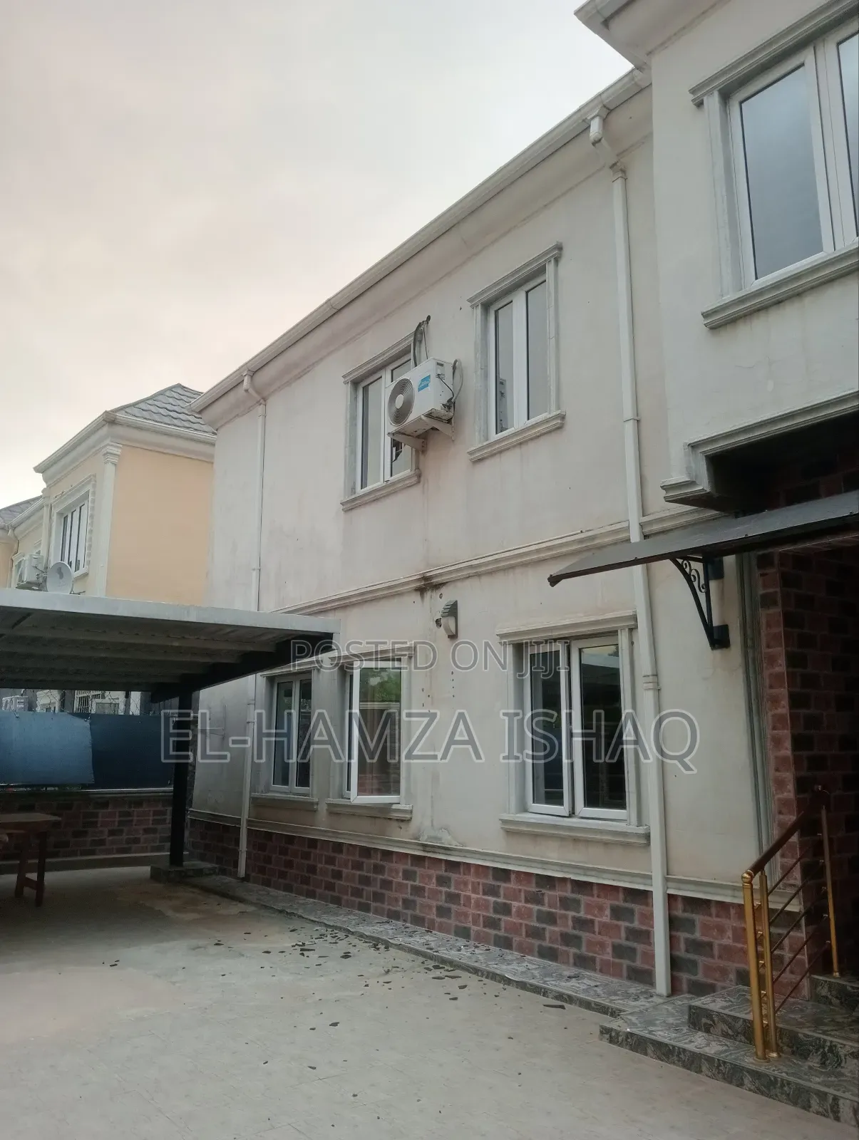 4bdrm Duplex in Porches Terrace, Idu for sale