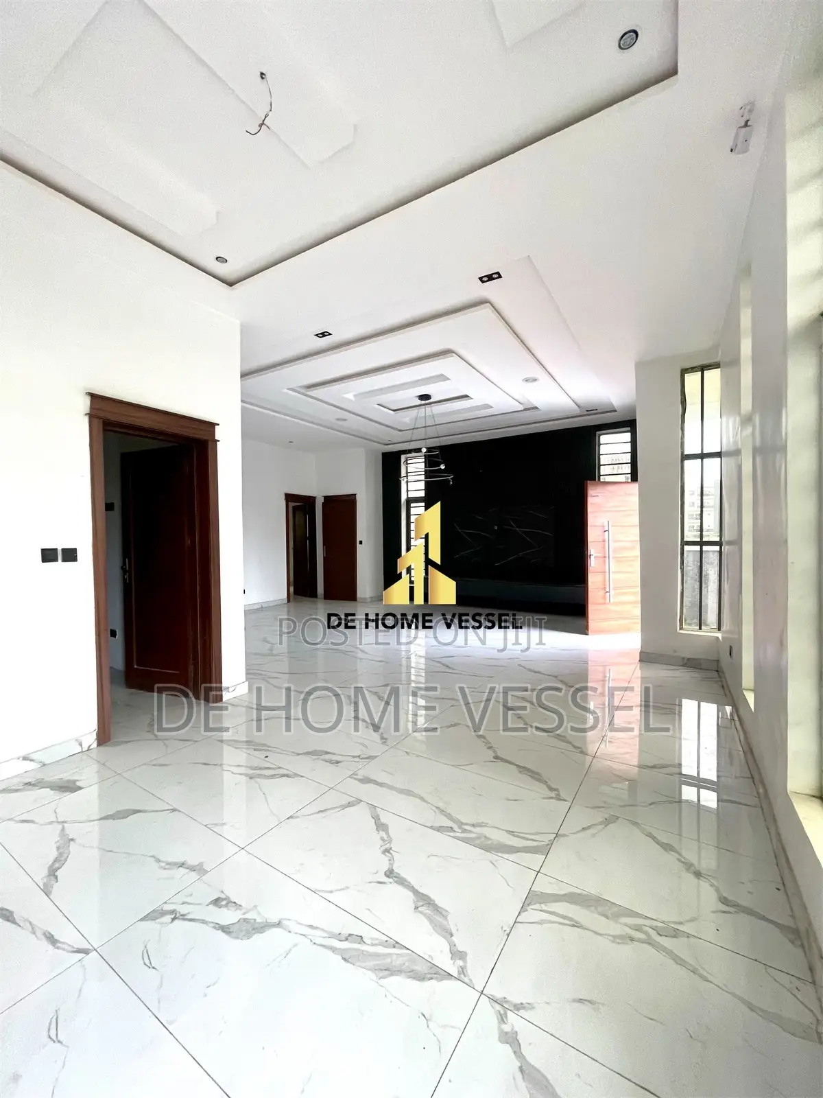 6bdrm Duplex in Ikate for sale