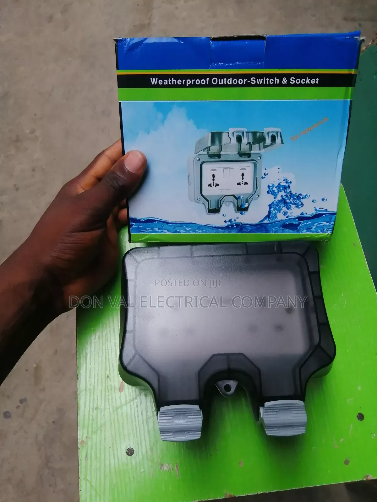 Weatherproof Outdoor Switched Sockets Double
