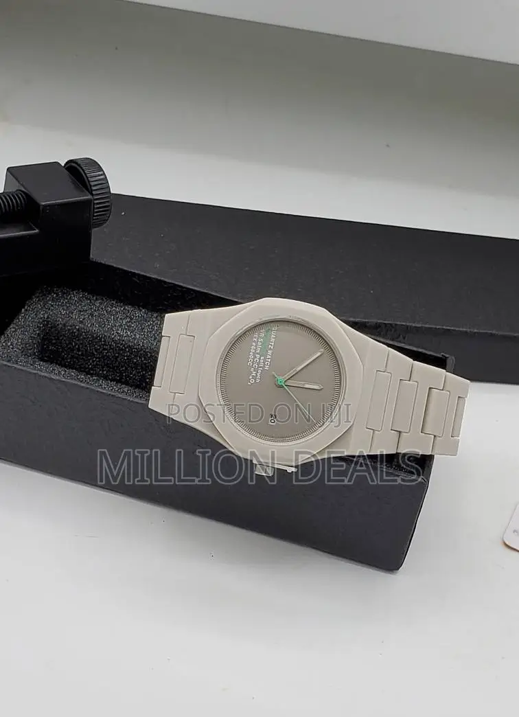 Polished Wax Men's Valenzo Wrist Watch
