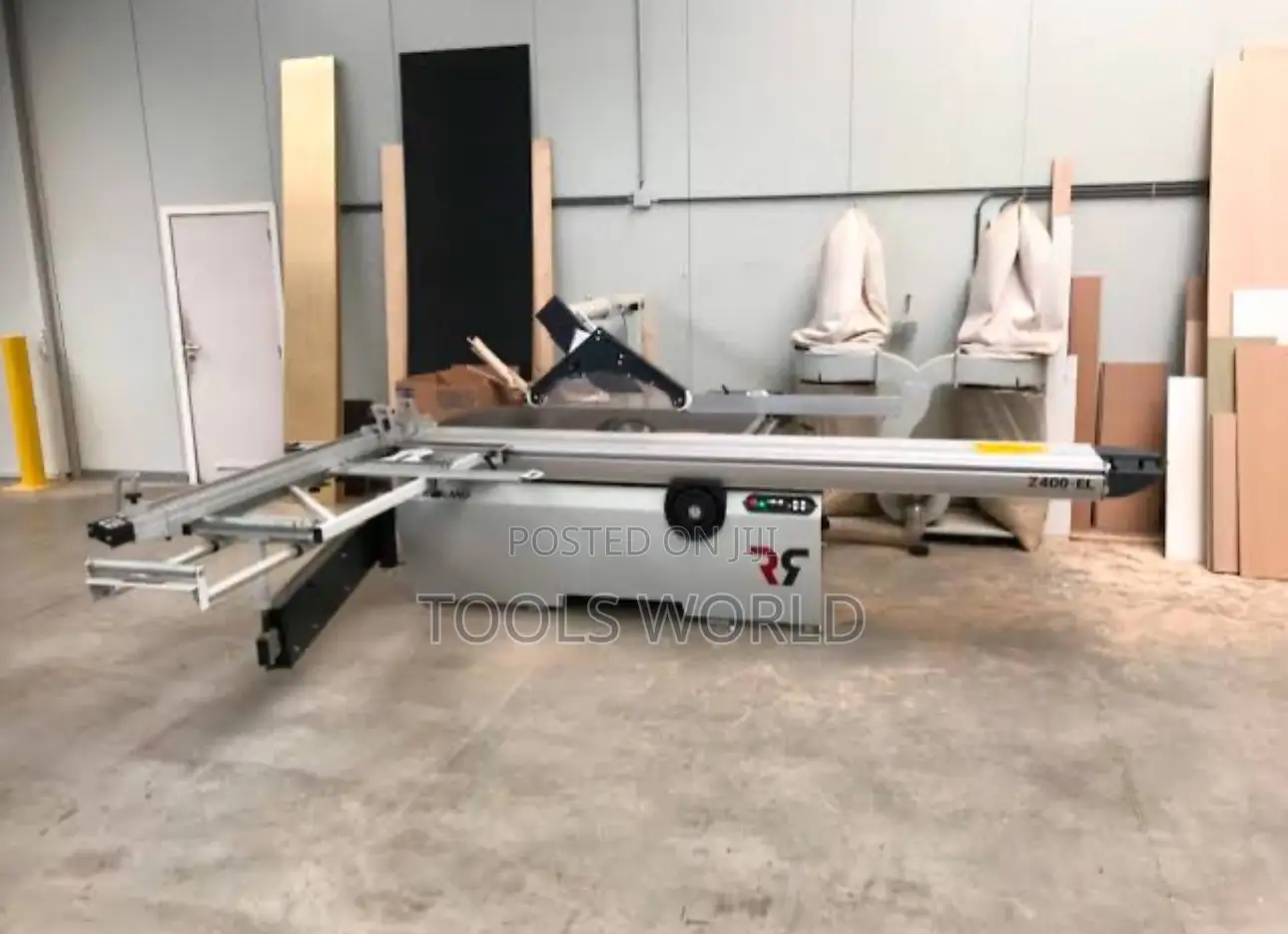 Industrial Grade Robland Fz400 Slinding Panel Saw