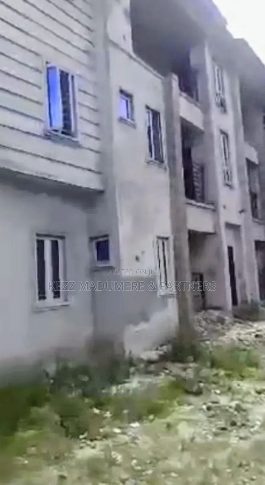 12bdrm Block of Flats in Off Sars Road Port for sale