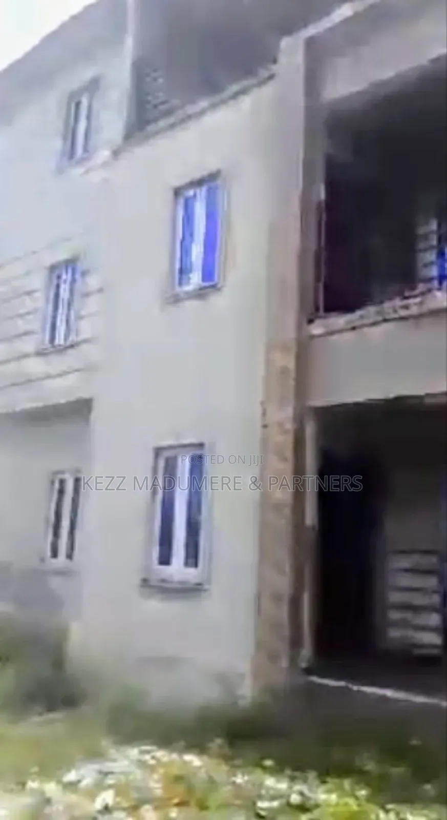 12bdrm Block of Flats in Off Sars Road Port for sale