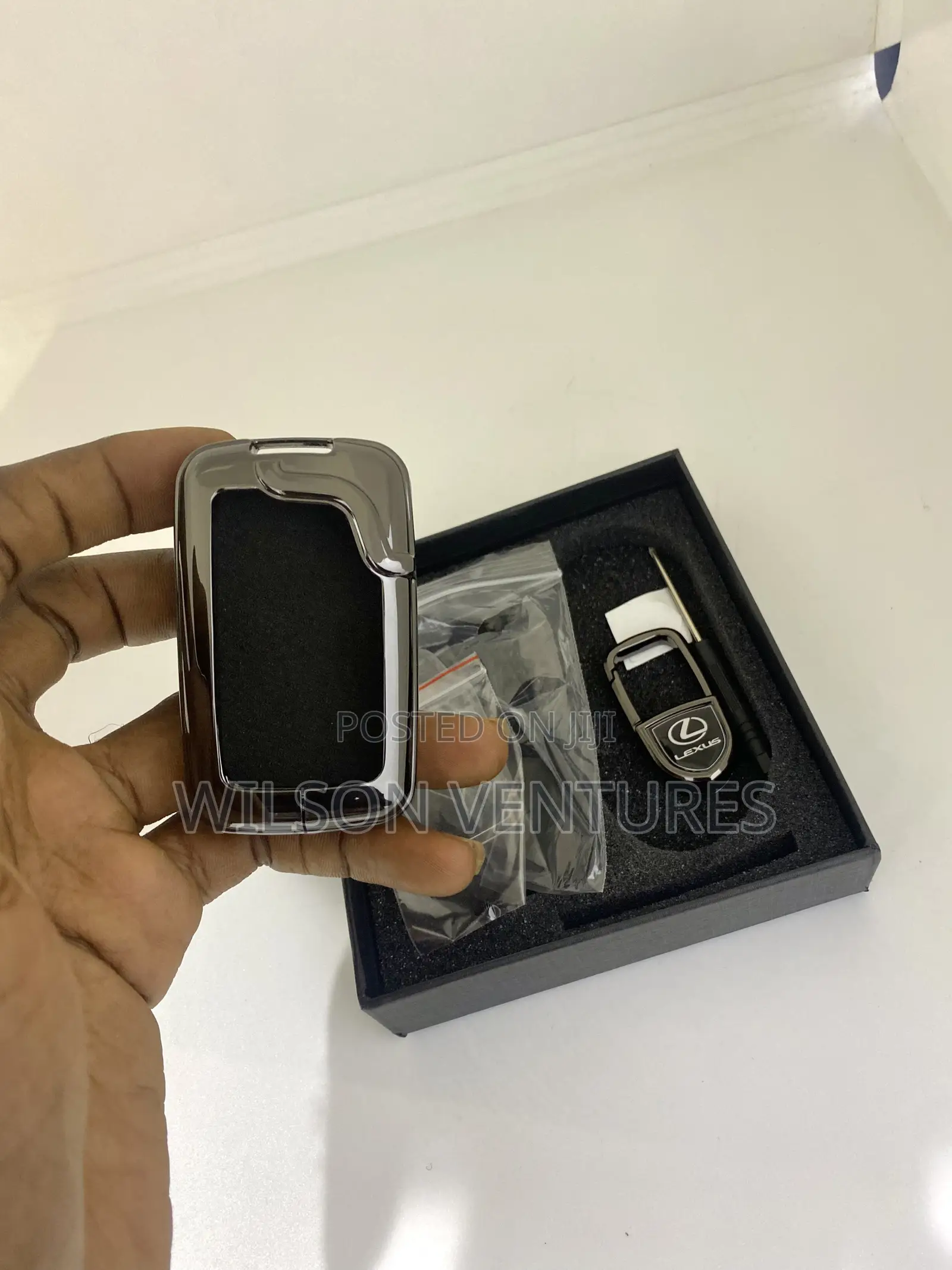 Fancy Lexus Metal Key Pouch Cover