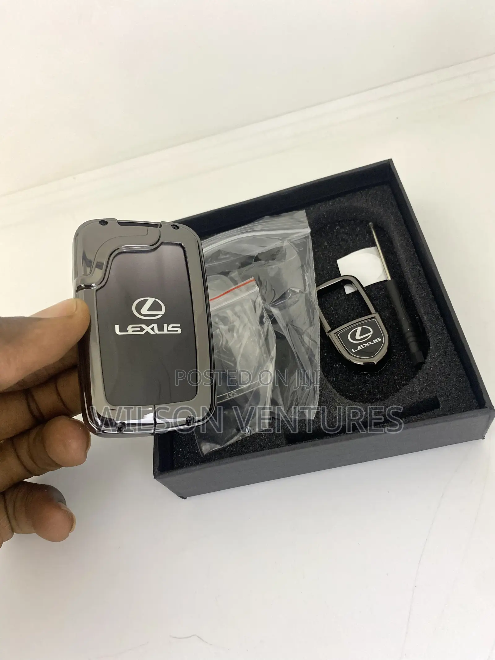 Fancy Lexus Metal Key Pouch Cover