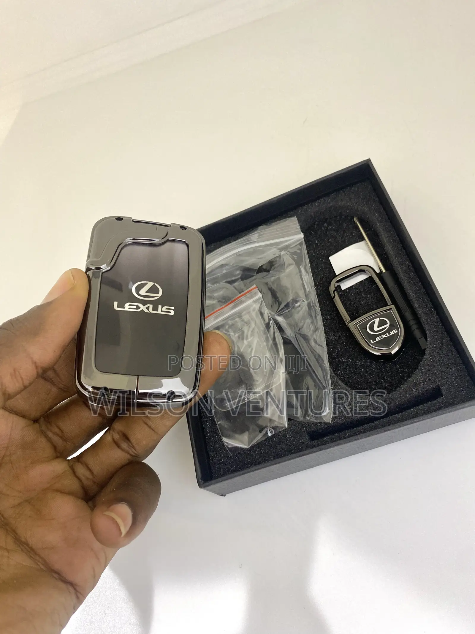 Fancy Lexus Metal Key Pouch Cover
