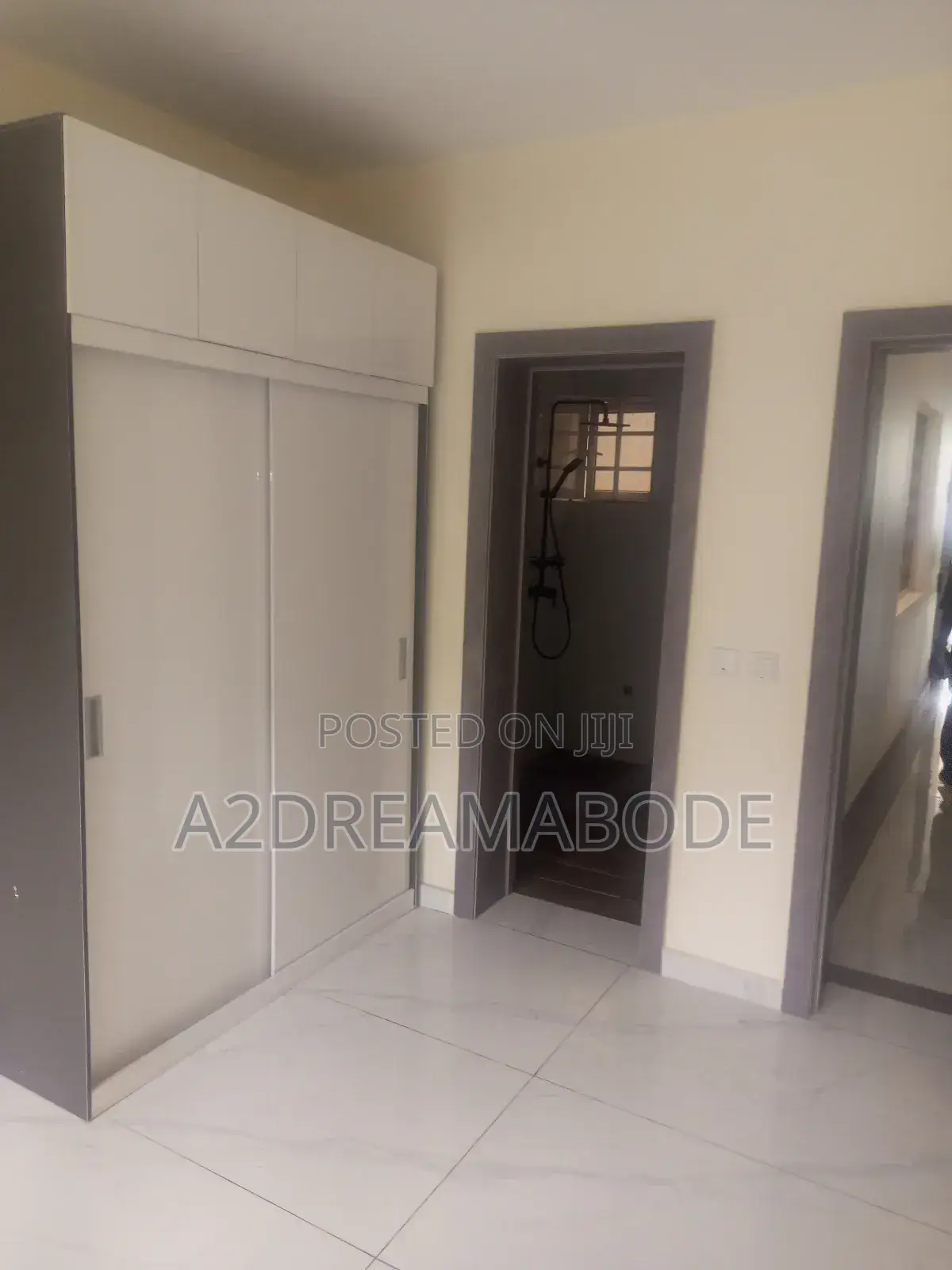 5bdrm Duplex in Magodo Phase 1 for sale