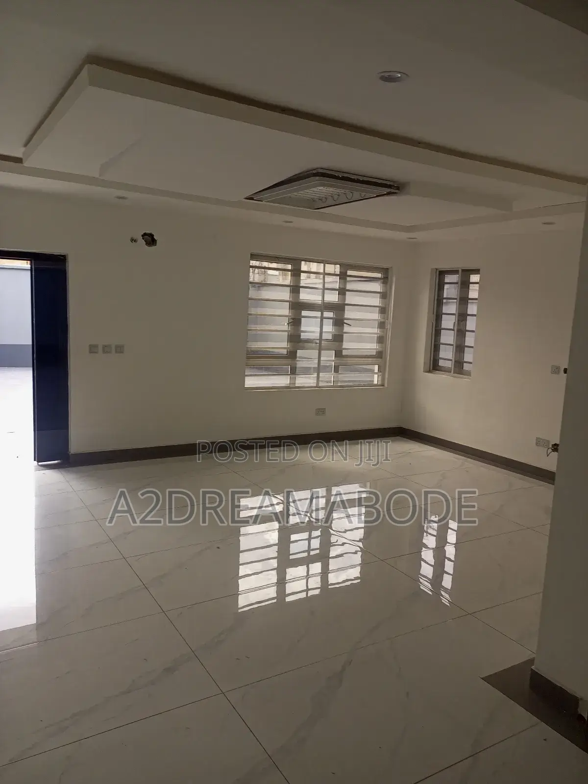 5bdrm Duplex in Magodo Phase 1 for sale