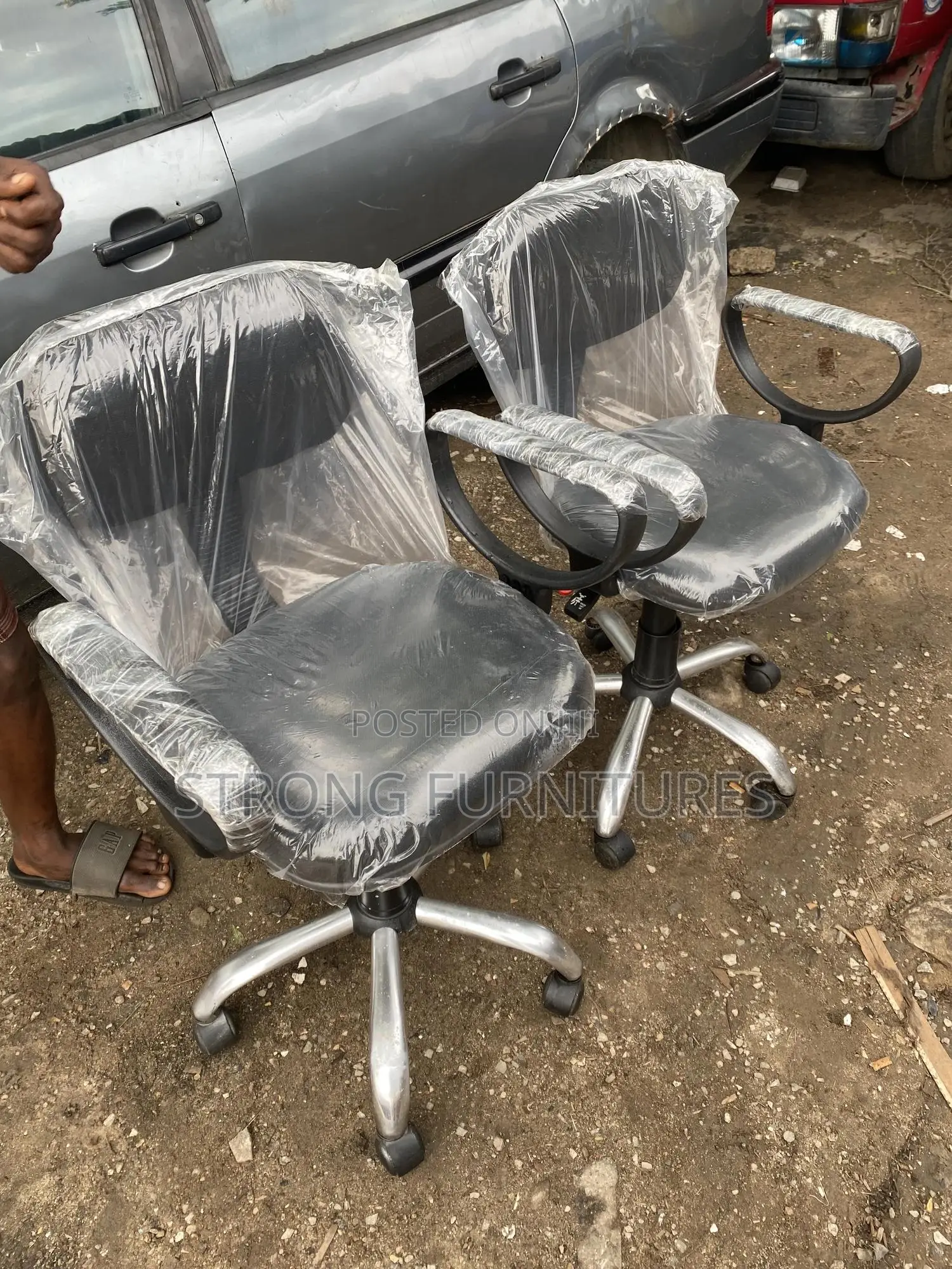 Tokunbo Office Chair