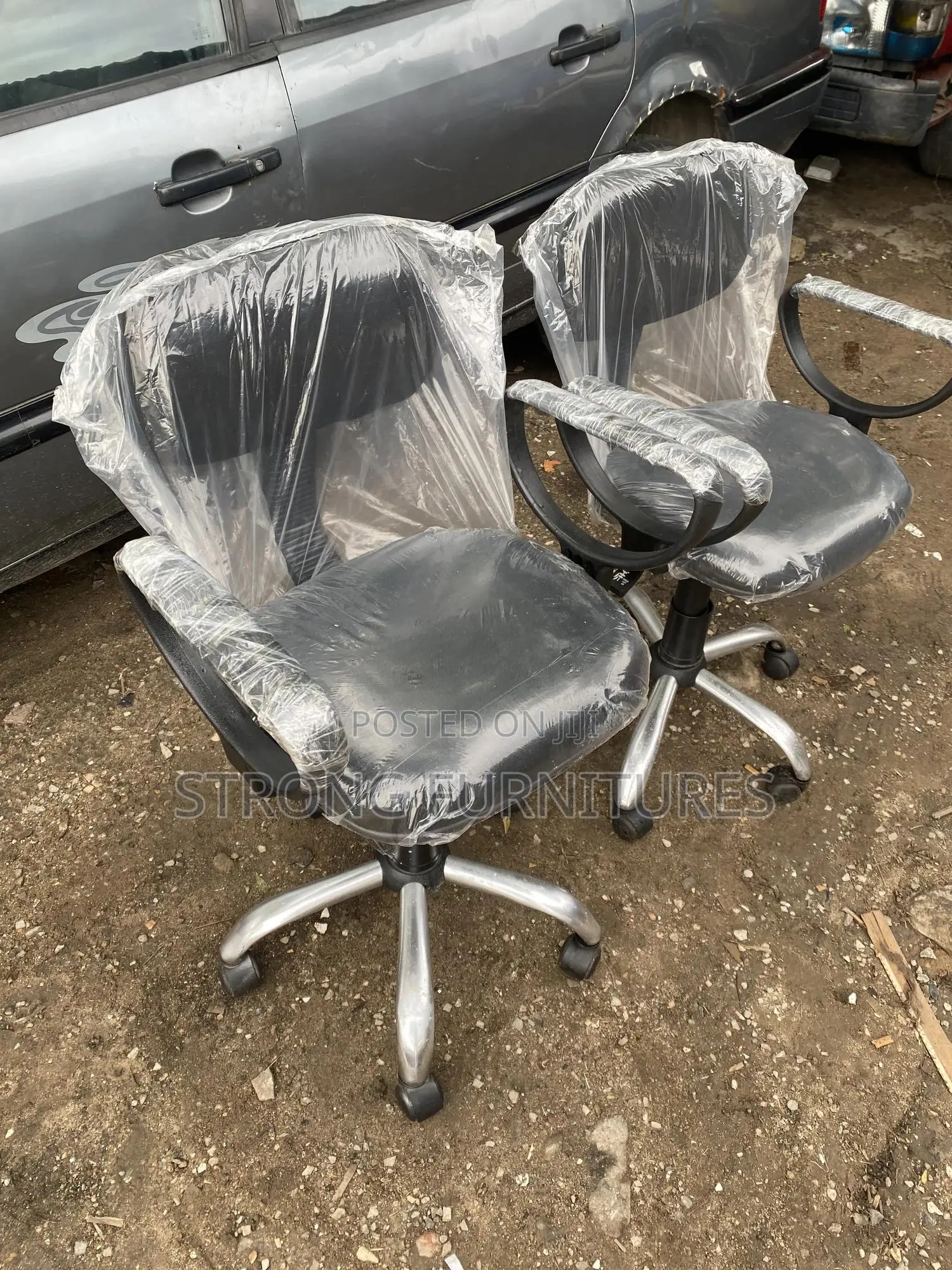 Tokunbo Office Chair