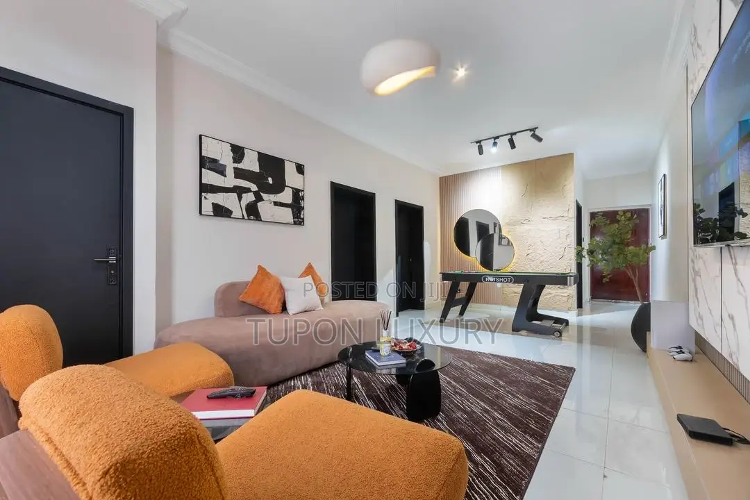 Tastefully Furnished 2bedroom With Snooker and Ps5