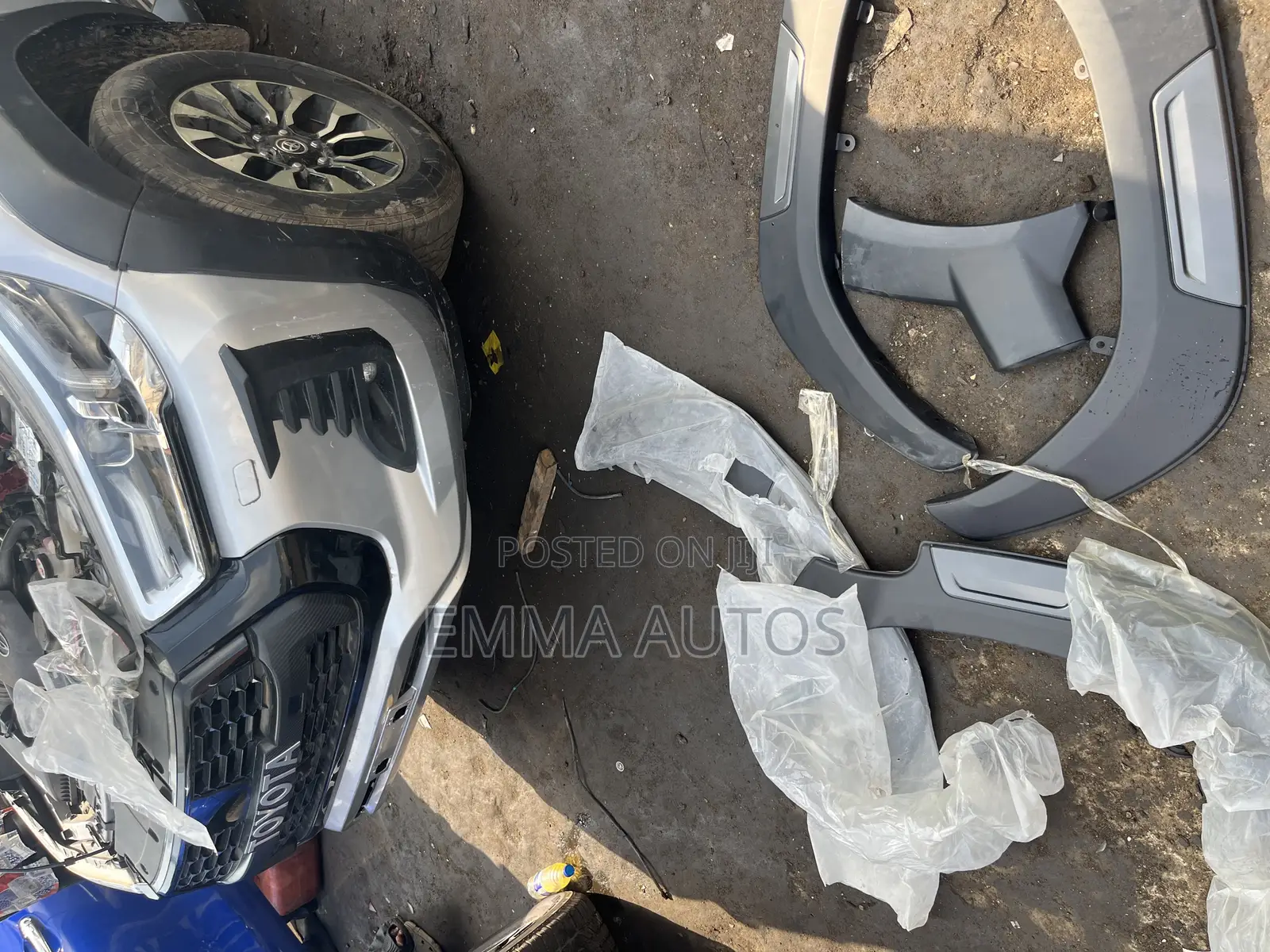 Fender Padded Hilux 2018-2020 Available