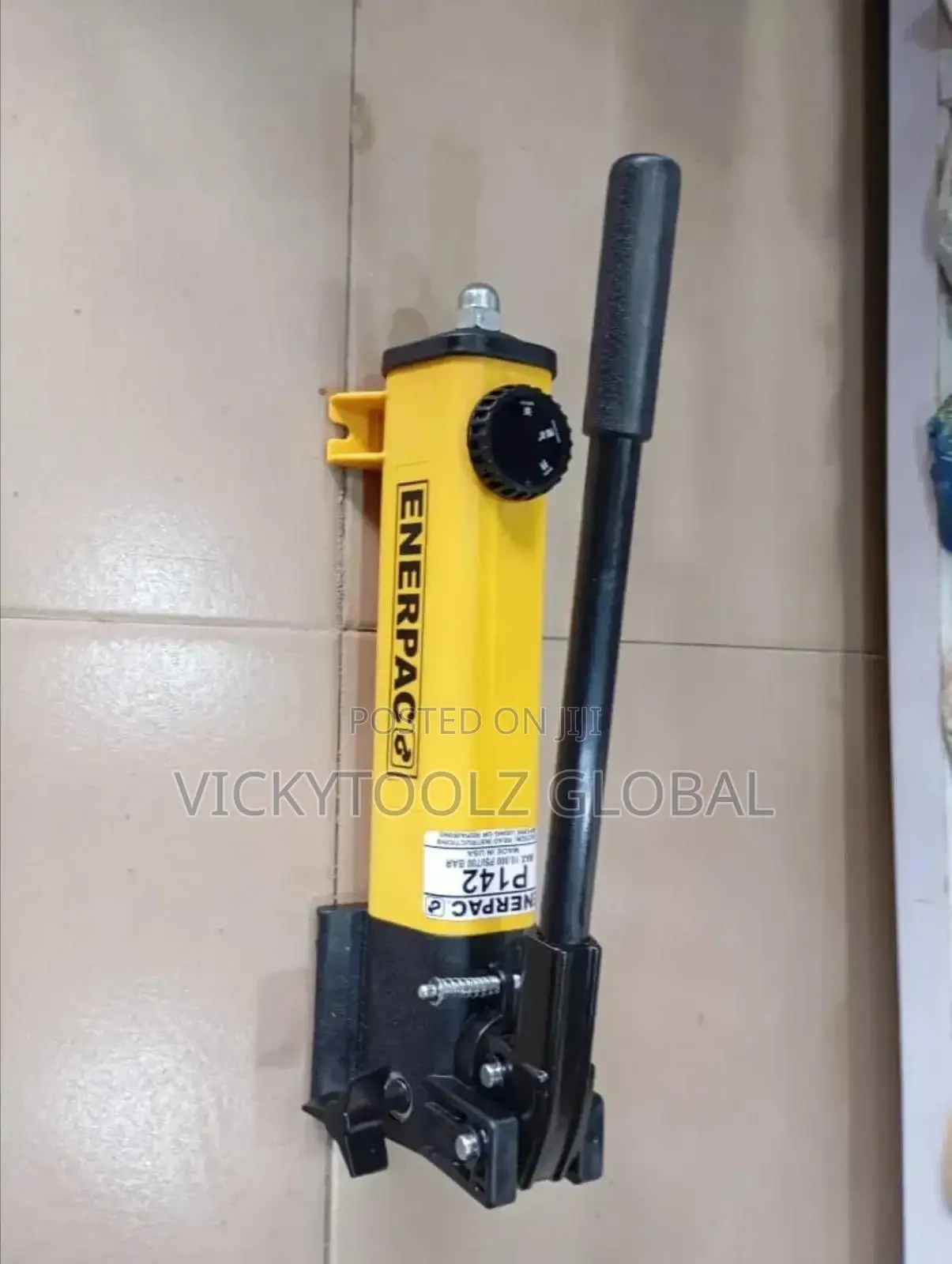 Enerpac Hydraulic Hand Pump(P142)
