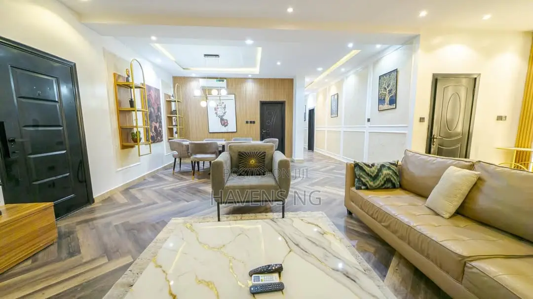 Luxury 3-Bedroom Apartment With Snooker Board, Swimming Pool