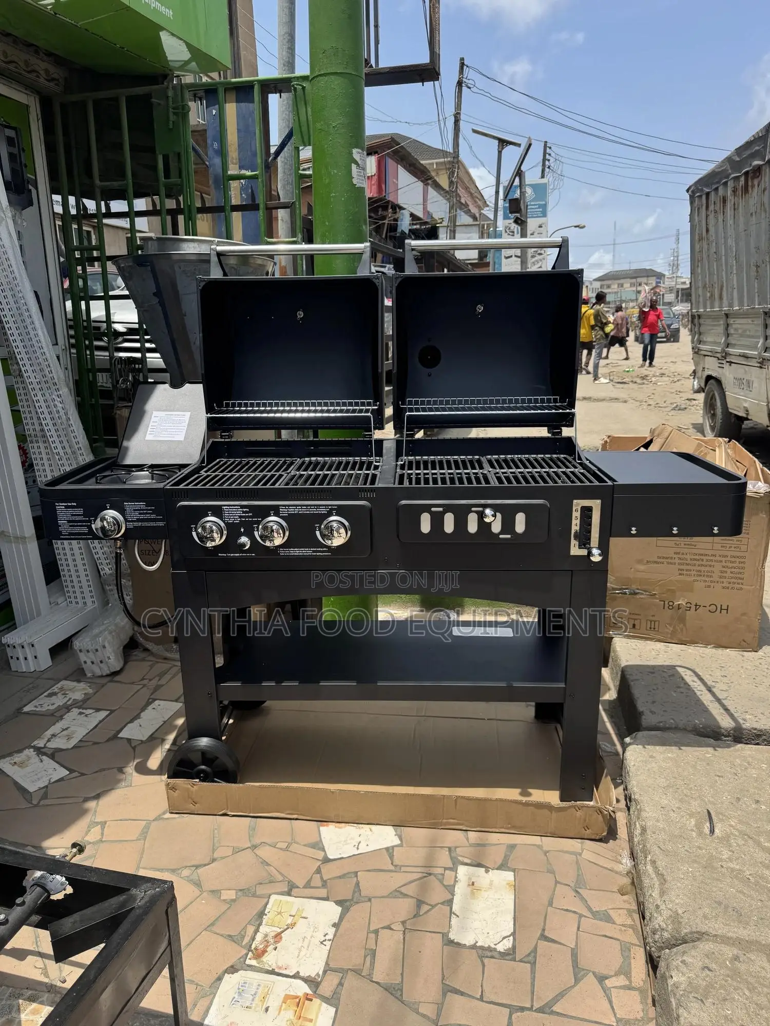 Gas and Charcoal Barbecue