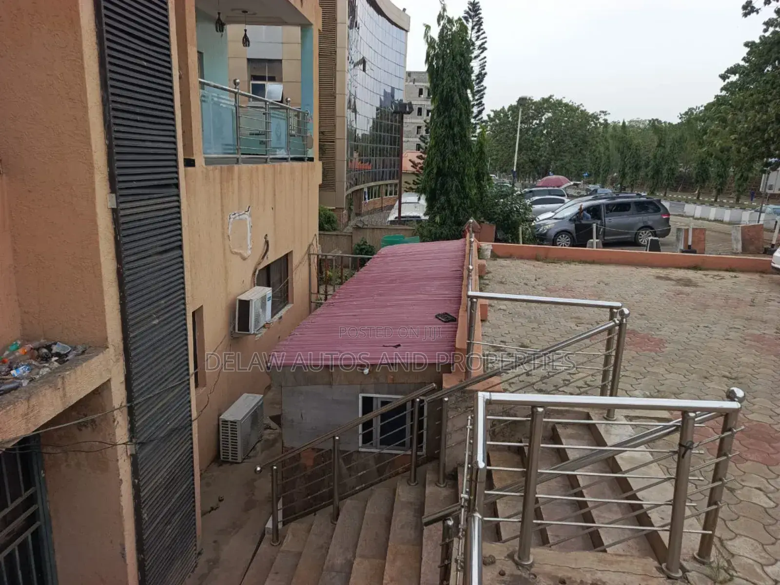 Car Stand for Partial Partnership in Aya Asokoro