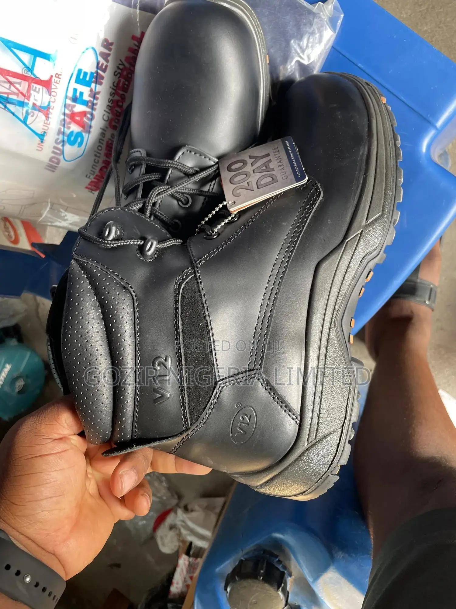 V12 Safety Boot