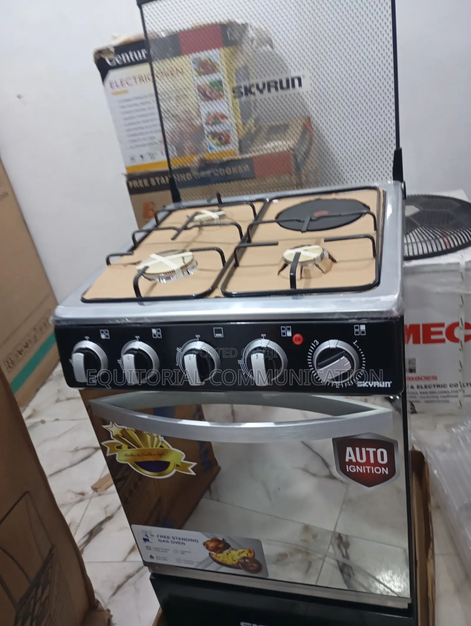 Skyrun Gas Cooker 3+1 Kitchen Appliance GCS-3g1e/X