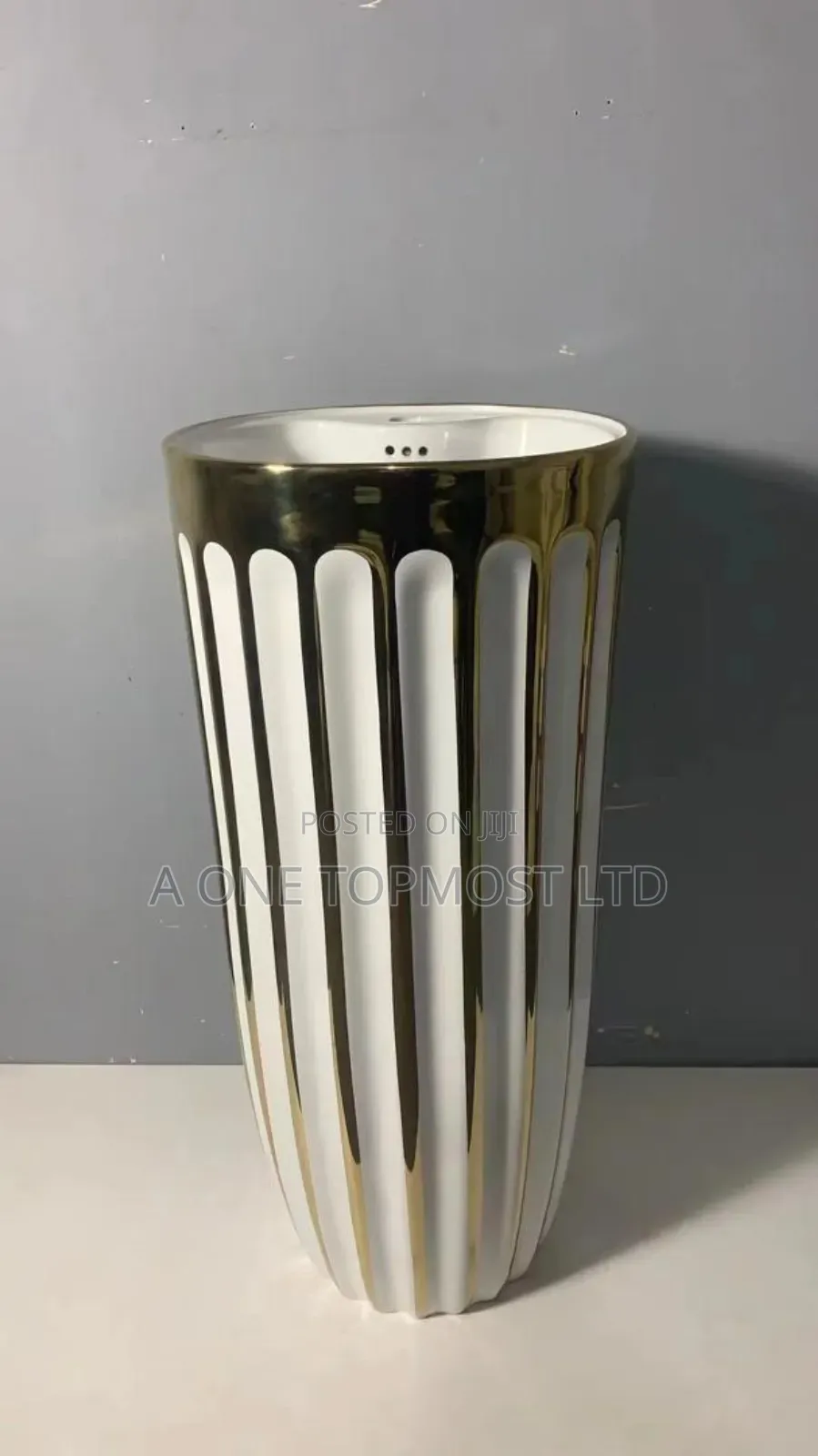 Standing Luxury Basin