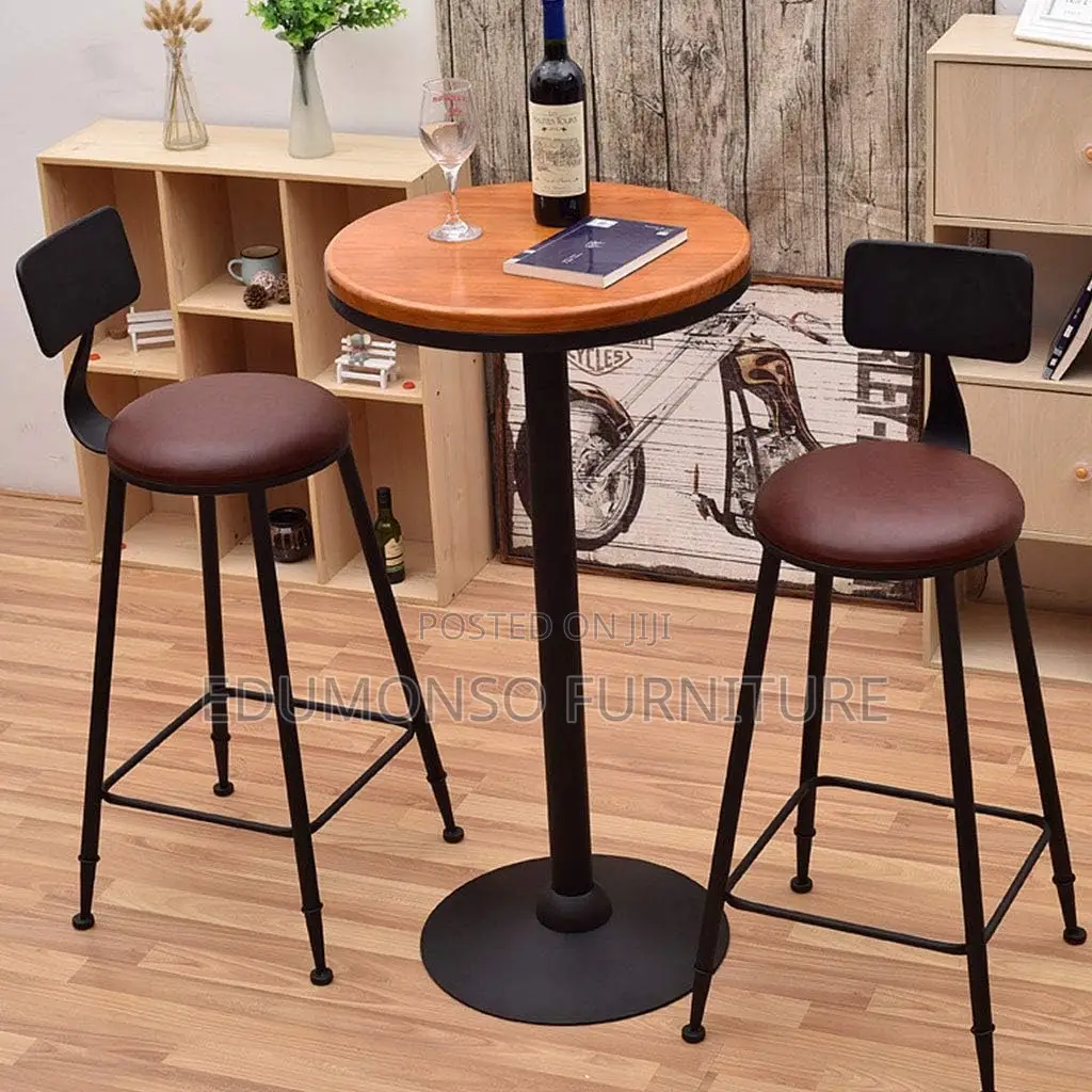 High-Top Bar Dining Tavern Table +2 Bar Stools