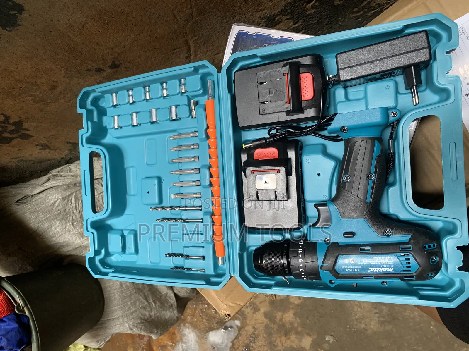 Makita Rechargeable Drill 48v