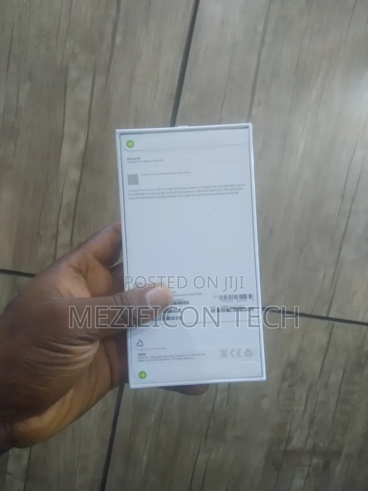 New Apple iPhone 16 128 GB Silver