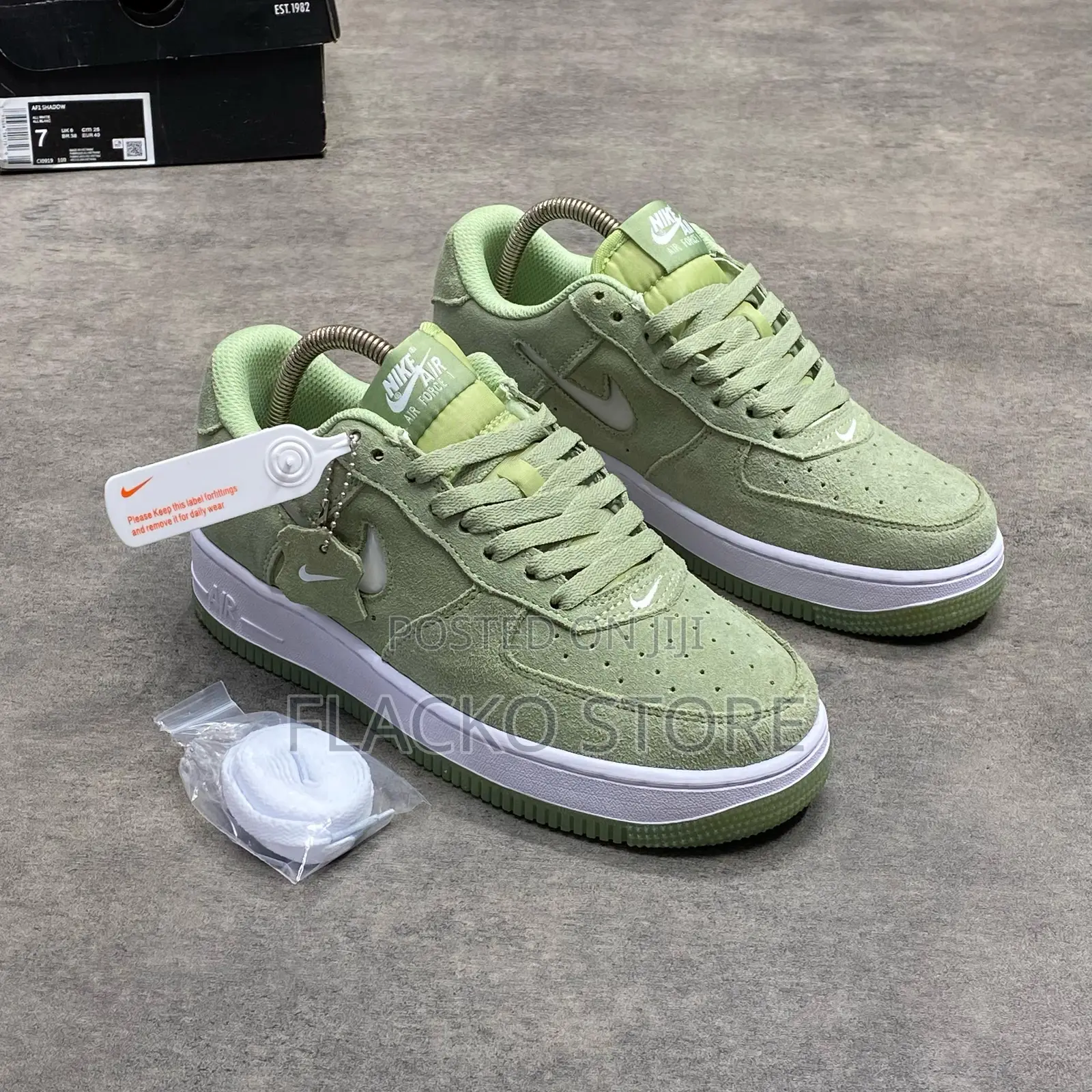 Original Nike Air Force 1 Low Oil Green Sneakers