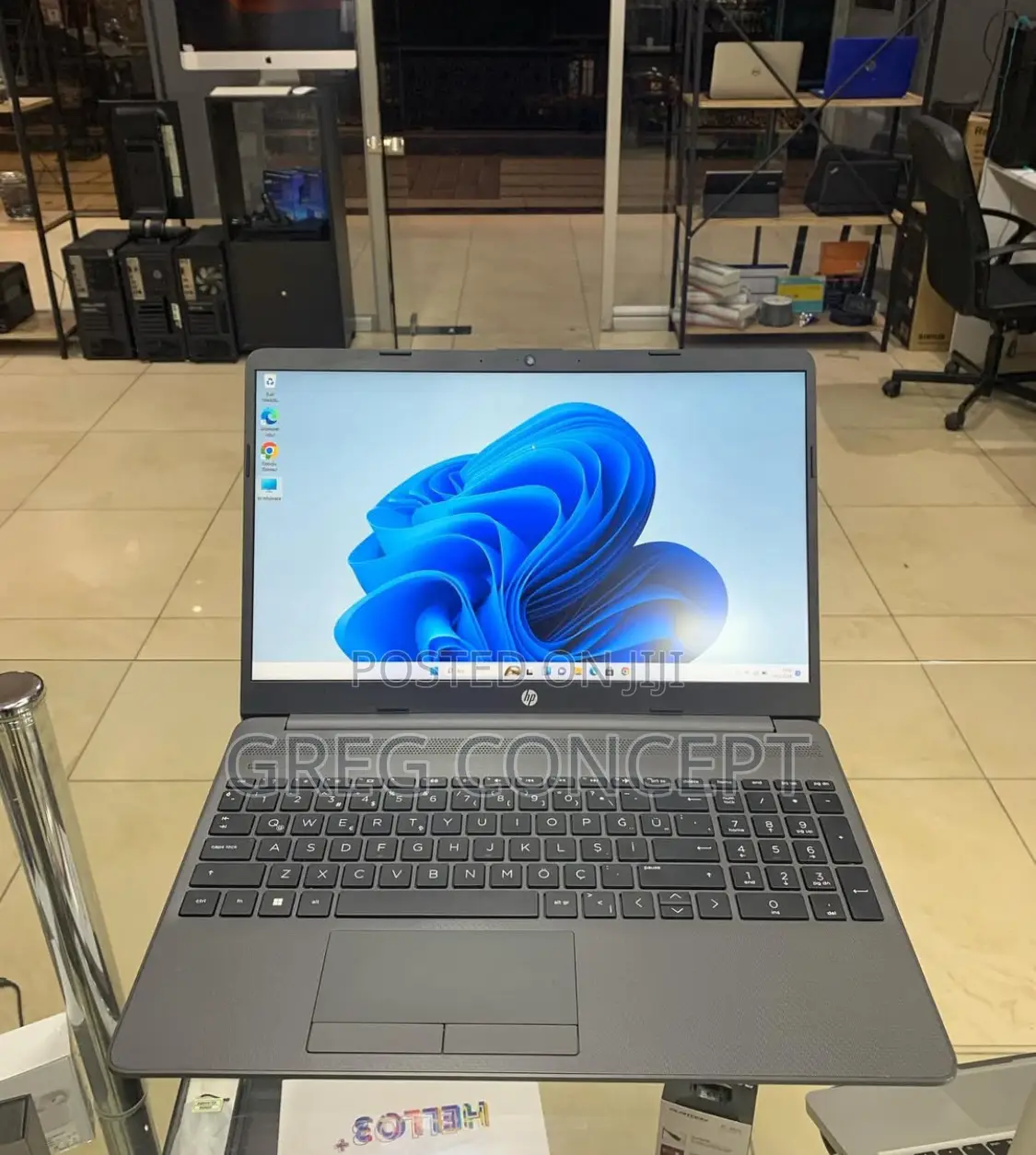Laptop HP 255 G8 8GB AMD Ryzen SSD 256GB