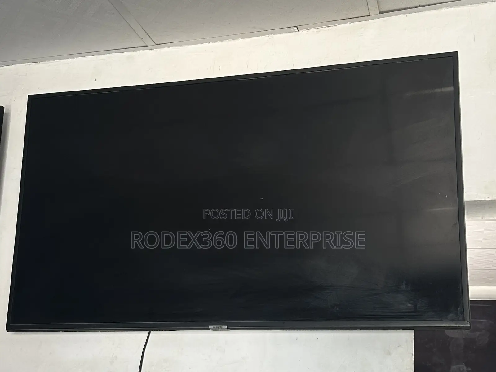 Uk- Used 50-inch Samsung Smart Tv For Sale