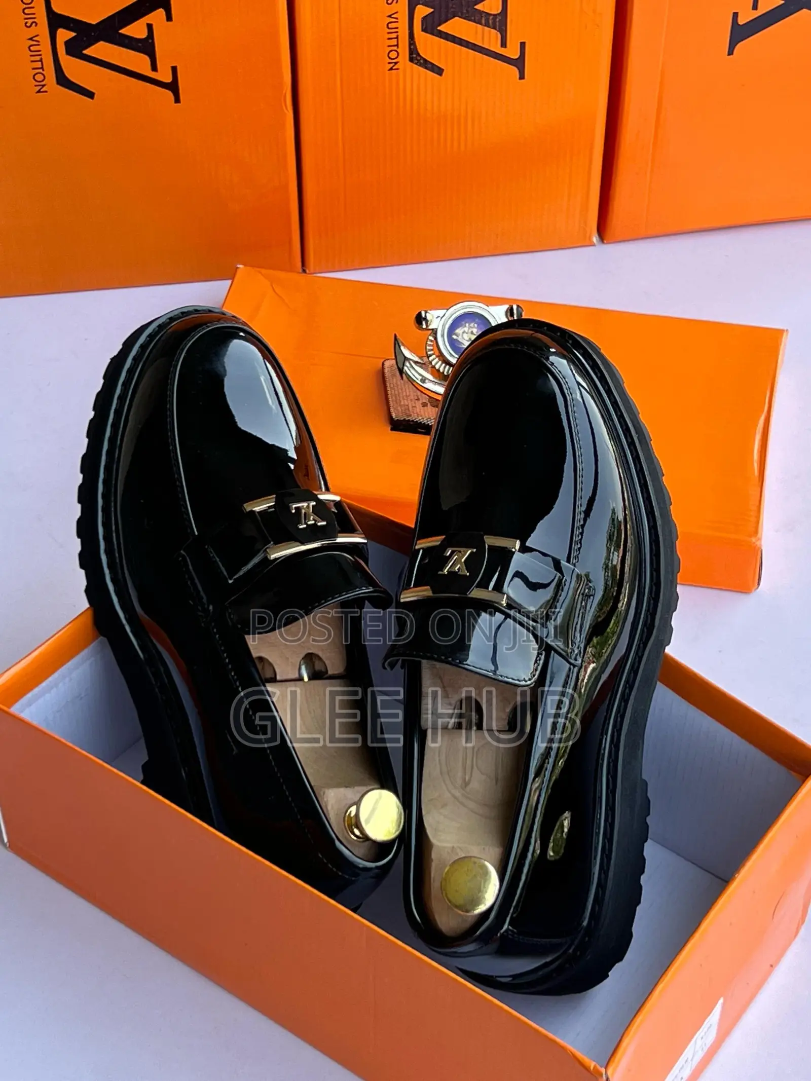Lv High Quality Single Sole Shoe