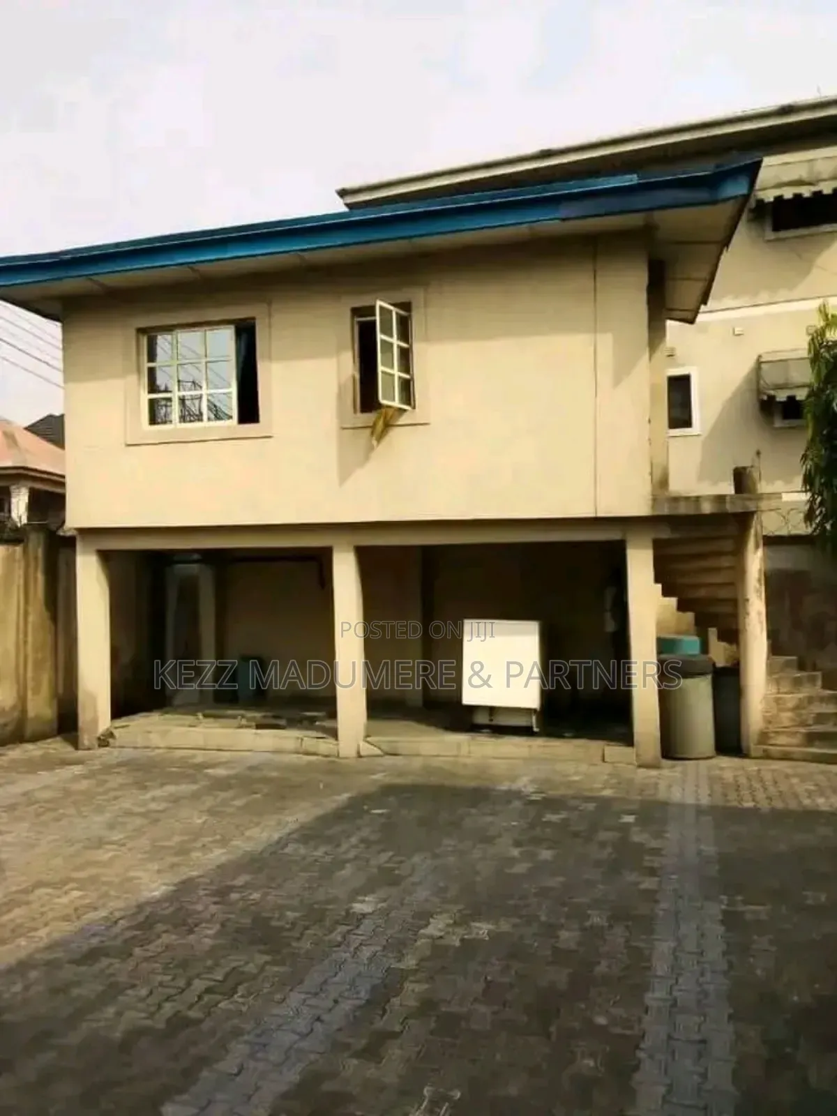 6bdrm Duplex in Rumuibekwe Housing for sale