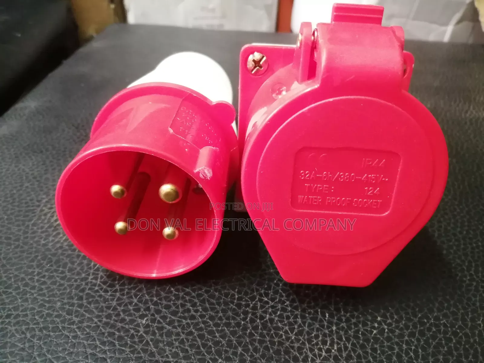 4pin 32amps Industrial Sockets