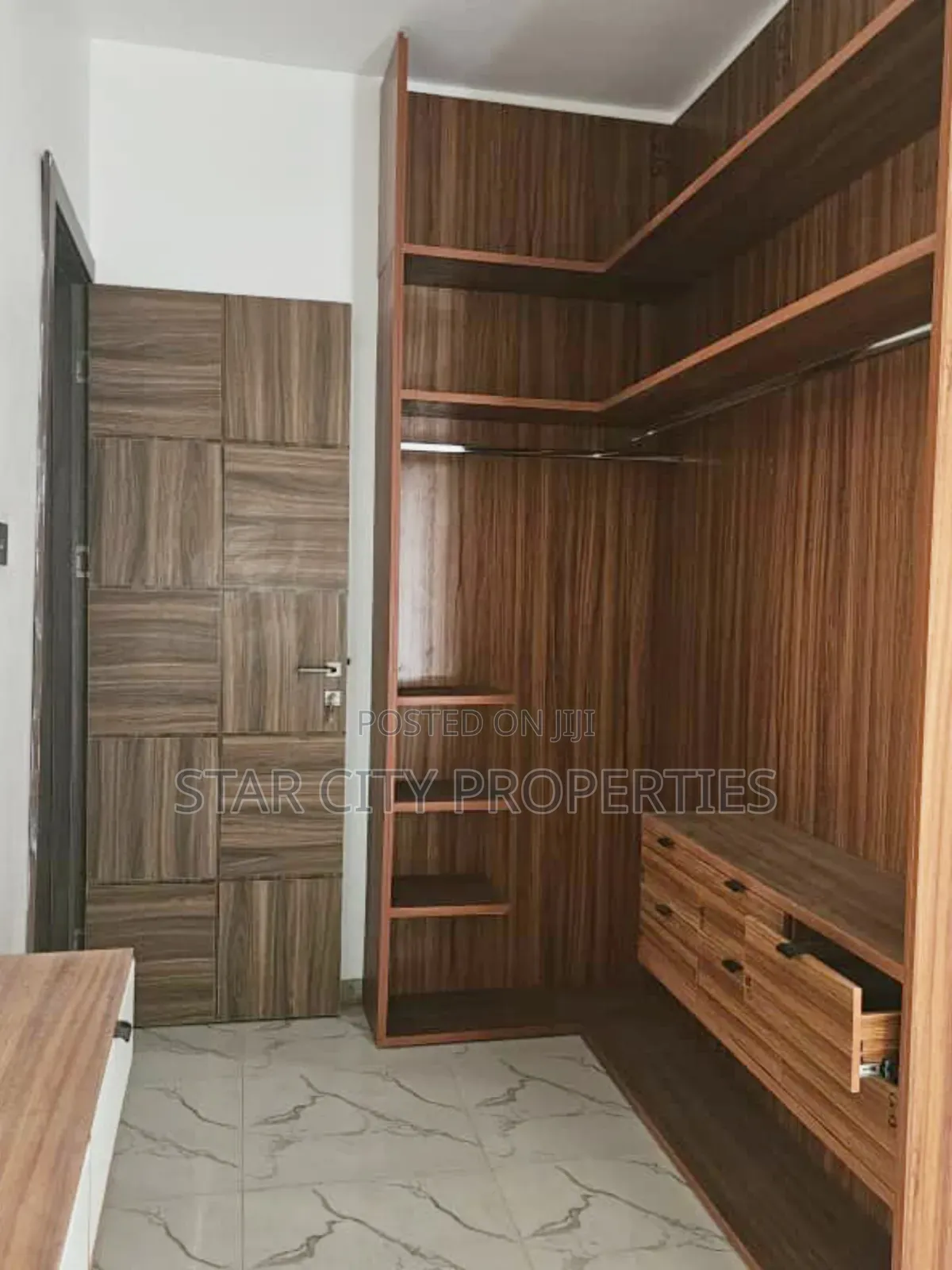 5bdrm Duplex in Magodo Phase 2 Gra for rent