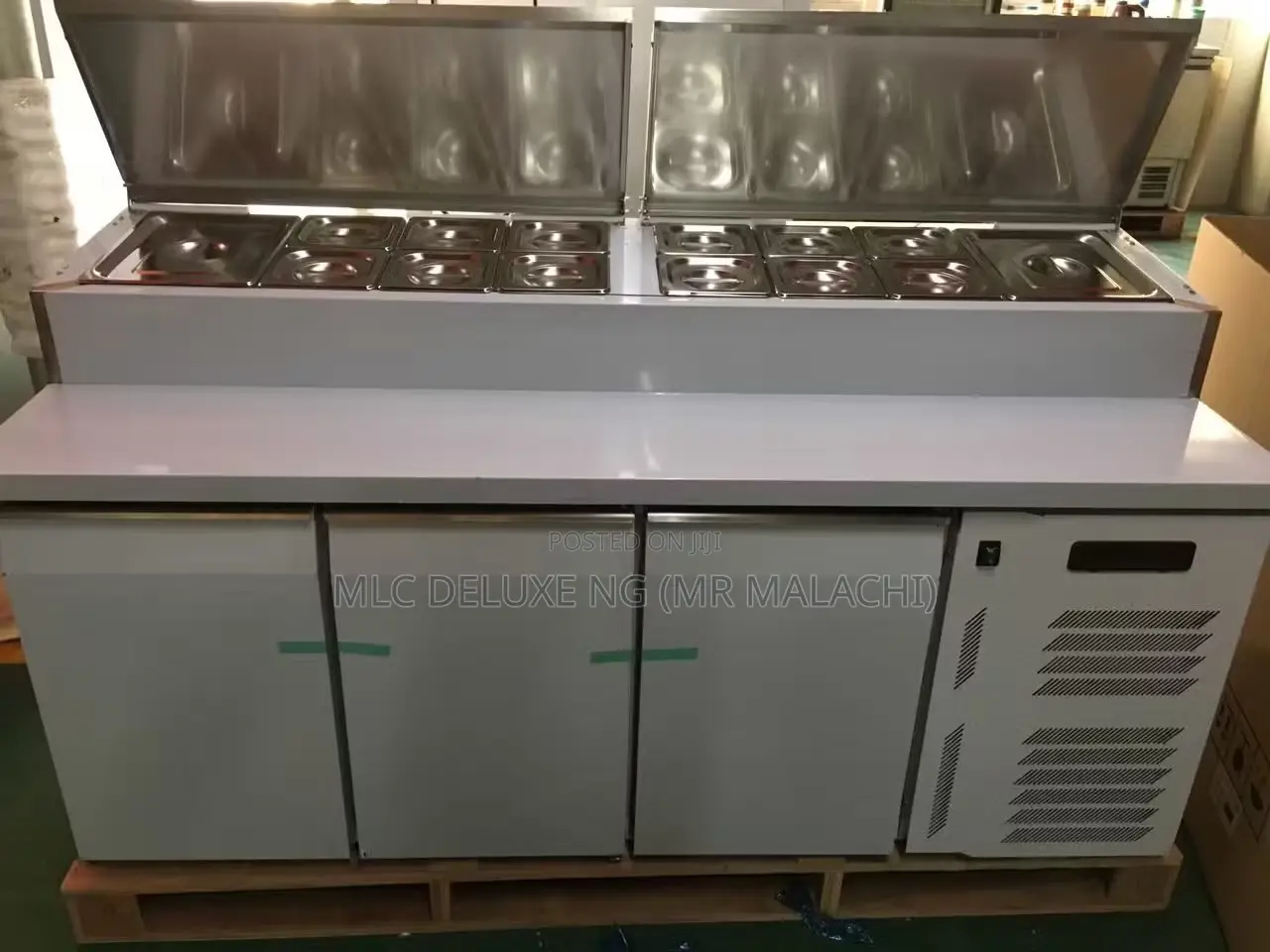 Pizza Prep Refrigerator With Salad Bar (3 Door) Salad Fridge