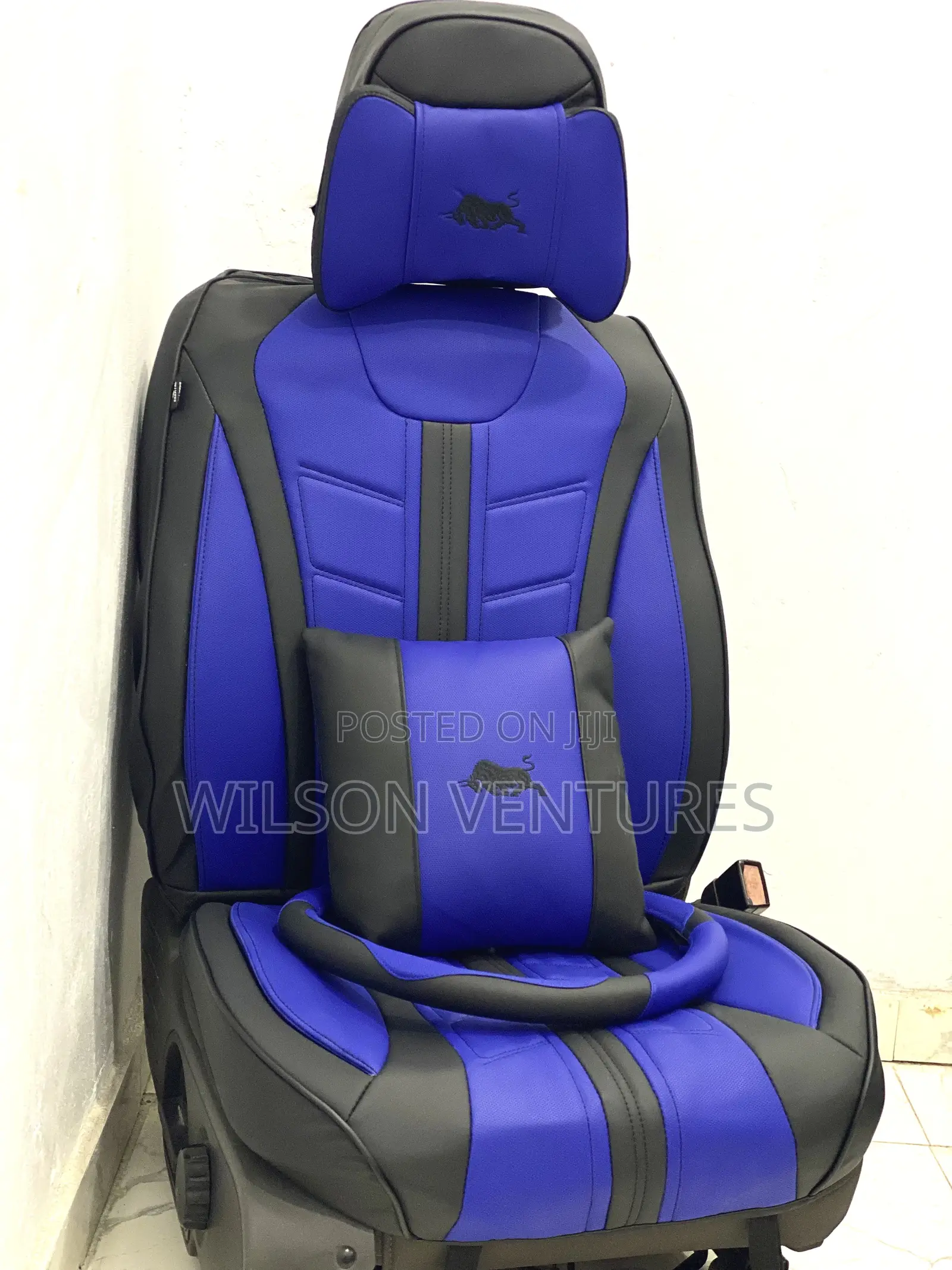 Universal 5 Seater Leather Blue Black Seat
