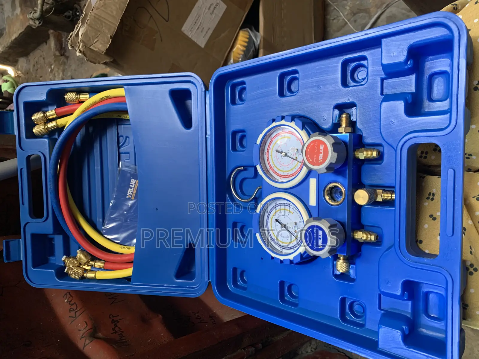 Manifold Gauge