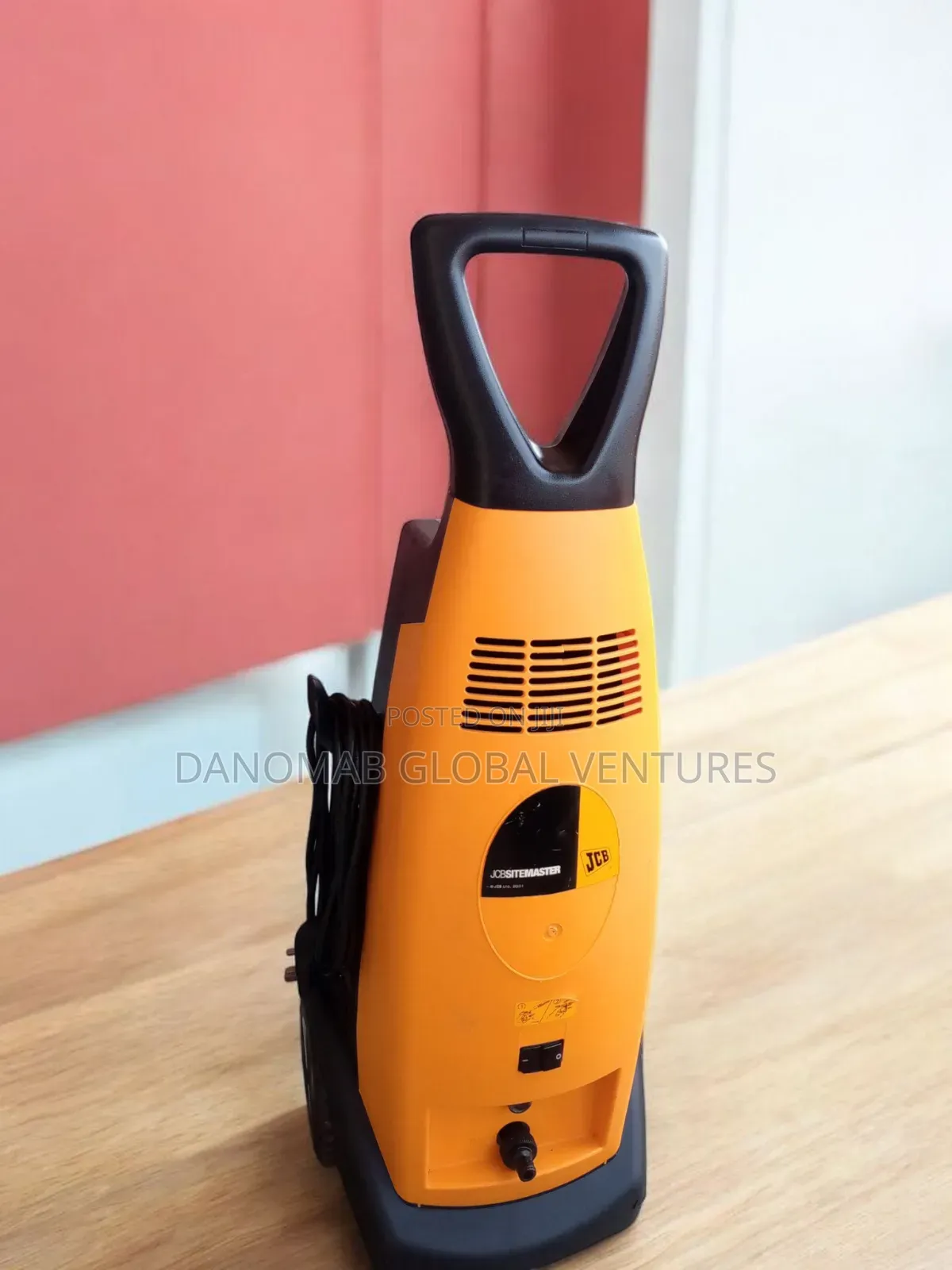 JCB Pw2a Jobsite-Master Superior High Pressure Washer
