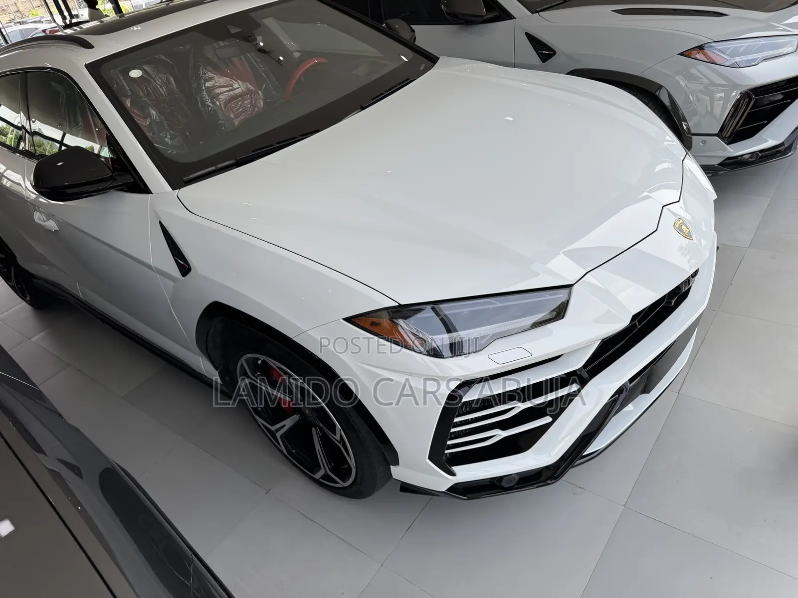 Lamborghini Urus 2021 White