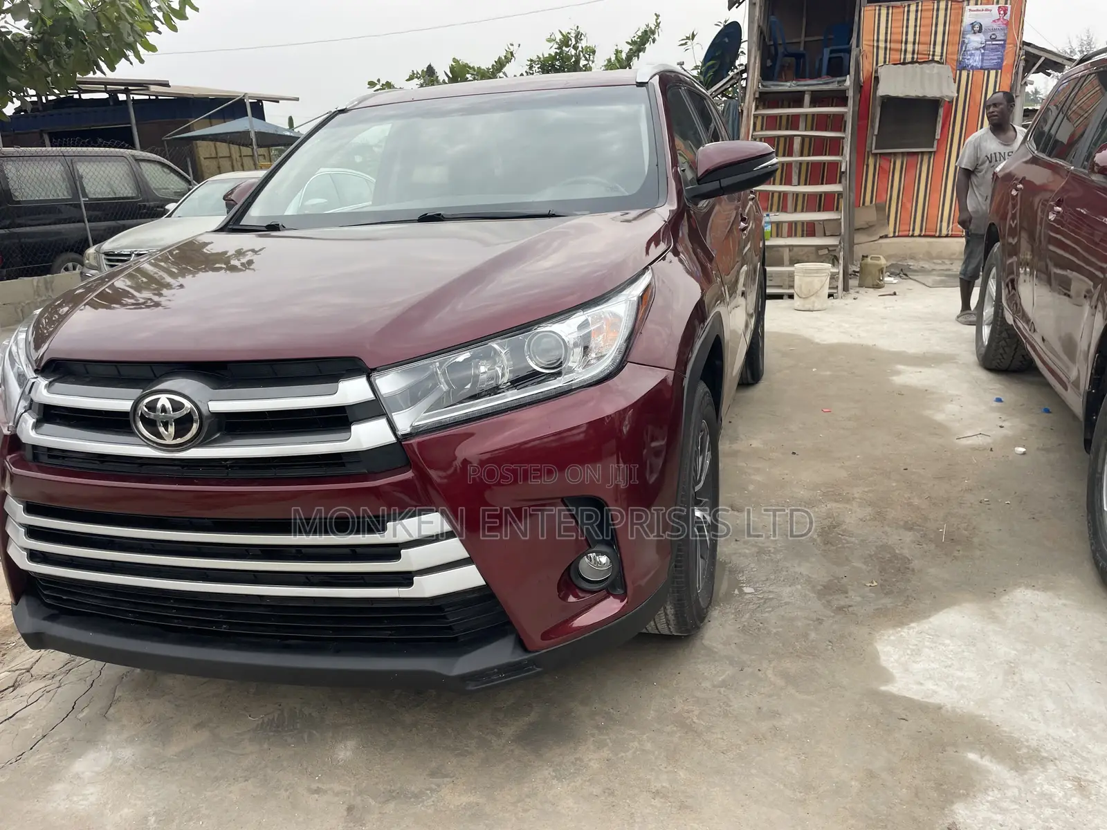 Toyota Highlander XLE 4x2 V6 (3.5L 6cyl 8A) 2018 Red