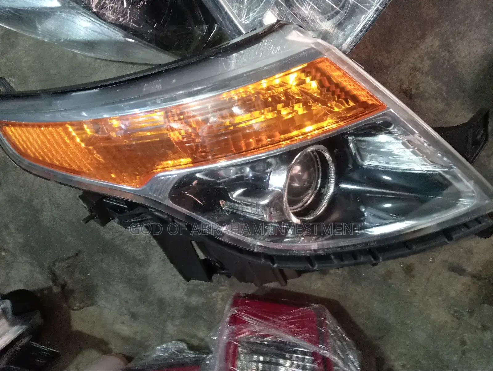 Headlight Ford Explorer 2013 Model