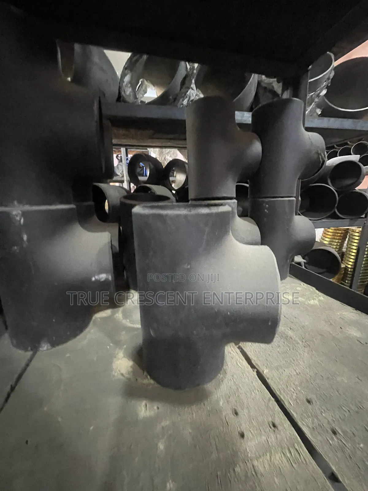 Flanges Elbow Reducers Pipe Fittings