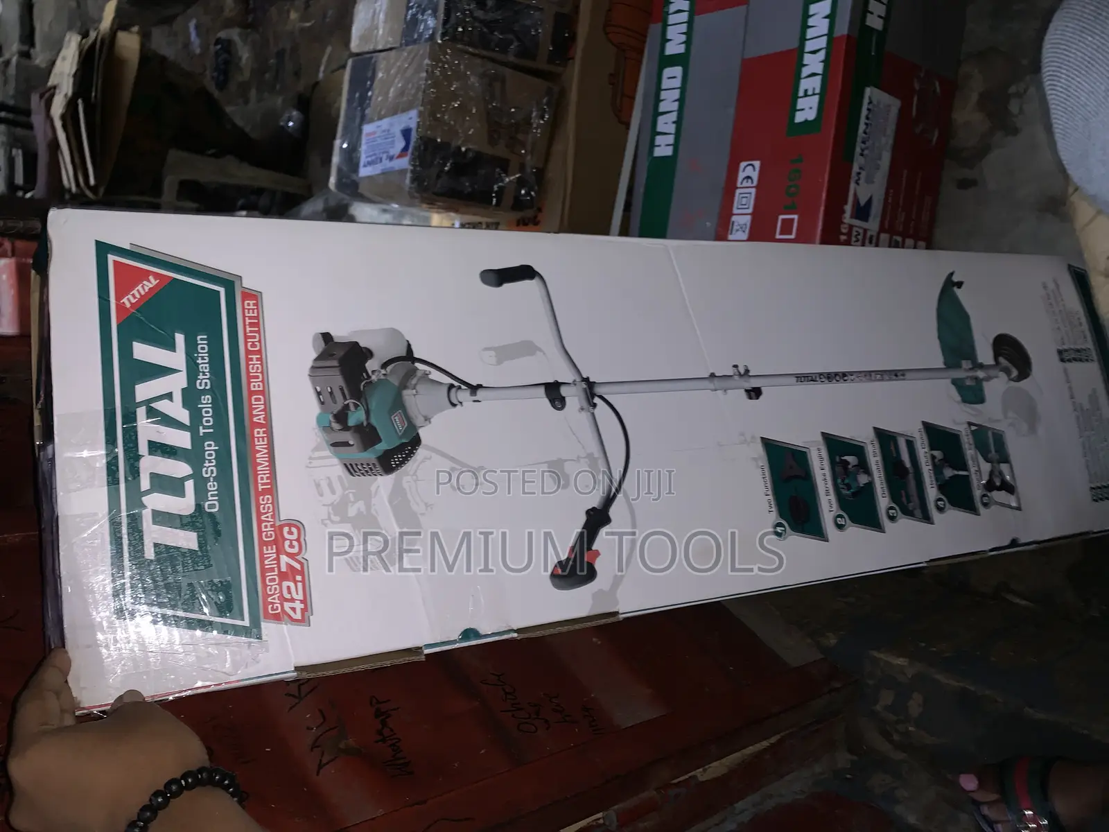 Total Gasoline Grass Cutter or Trimmer